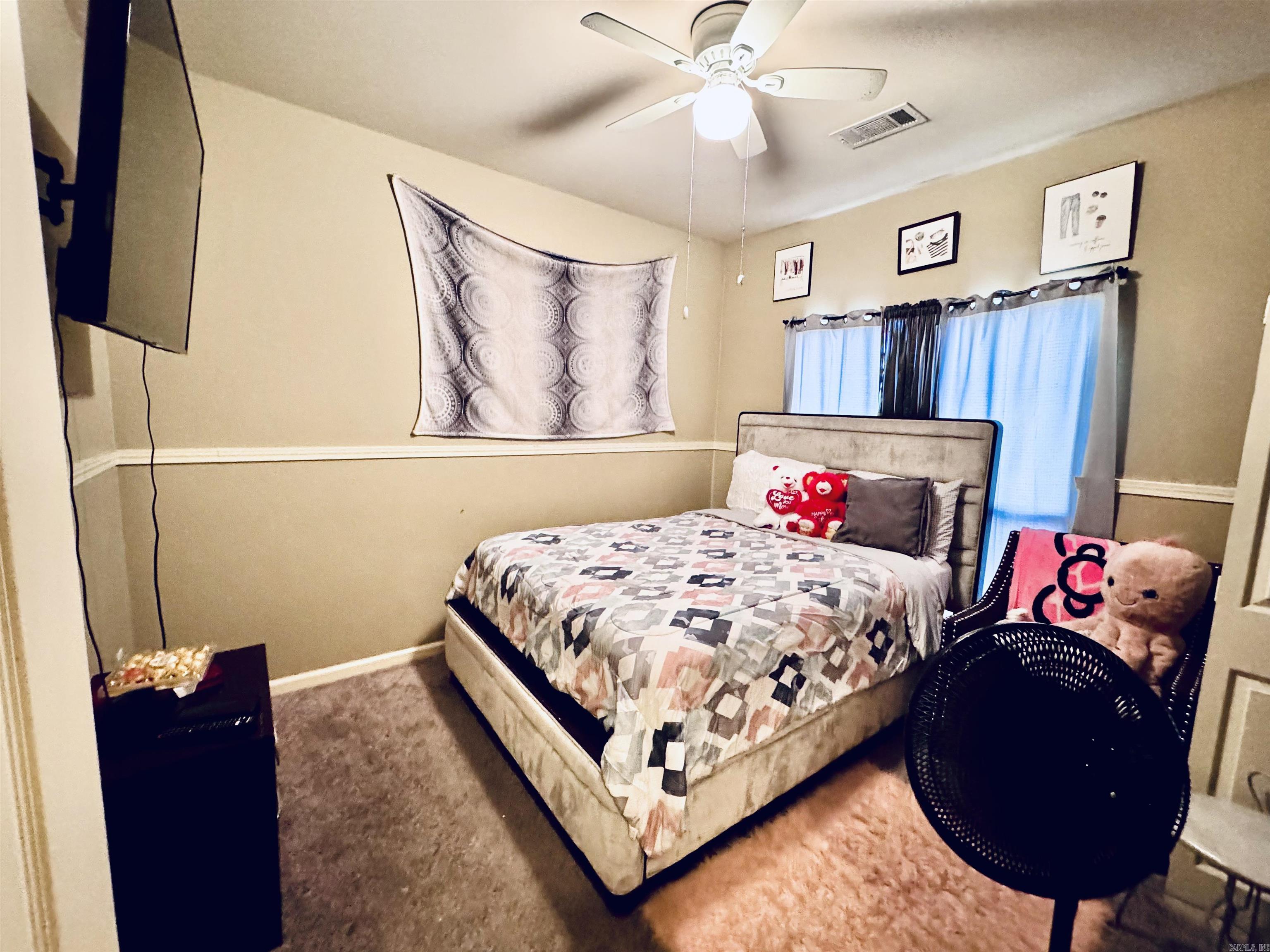 MYSTERY WOODS - Residential