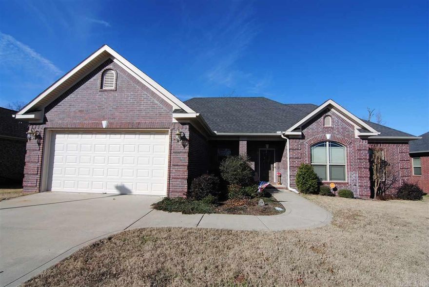 2 Year Lease Discount...$1350/Month 4/2 Brick, One-Level, Split Floor Plan. Foyer, Living Room w/Fireplace, Dining, Kitchen, Laundry, 2-car Garage & Fully Fenced Back Yard! Features include Hardwood Floors, Granite Counter-tops, TONS of Cabinets, Stainless Steel Appliances, Tray Ceilings! Master Suite w/ His & Her Marble Sinks, His & Her Closets, Walk-in Shower & Jacuzzi Tub!!! This ONE is a MUST See!!! Dogs allowed w/Owner Approval. Fee/Deposit Based on Type & Size