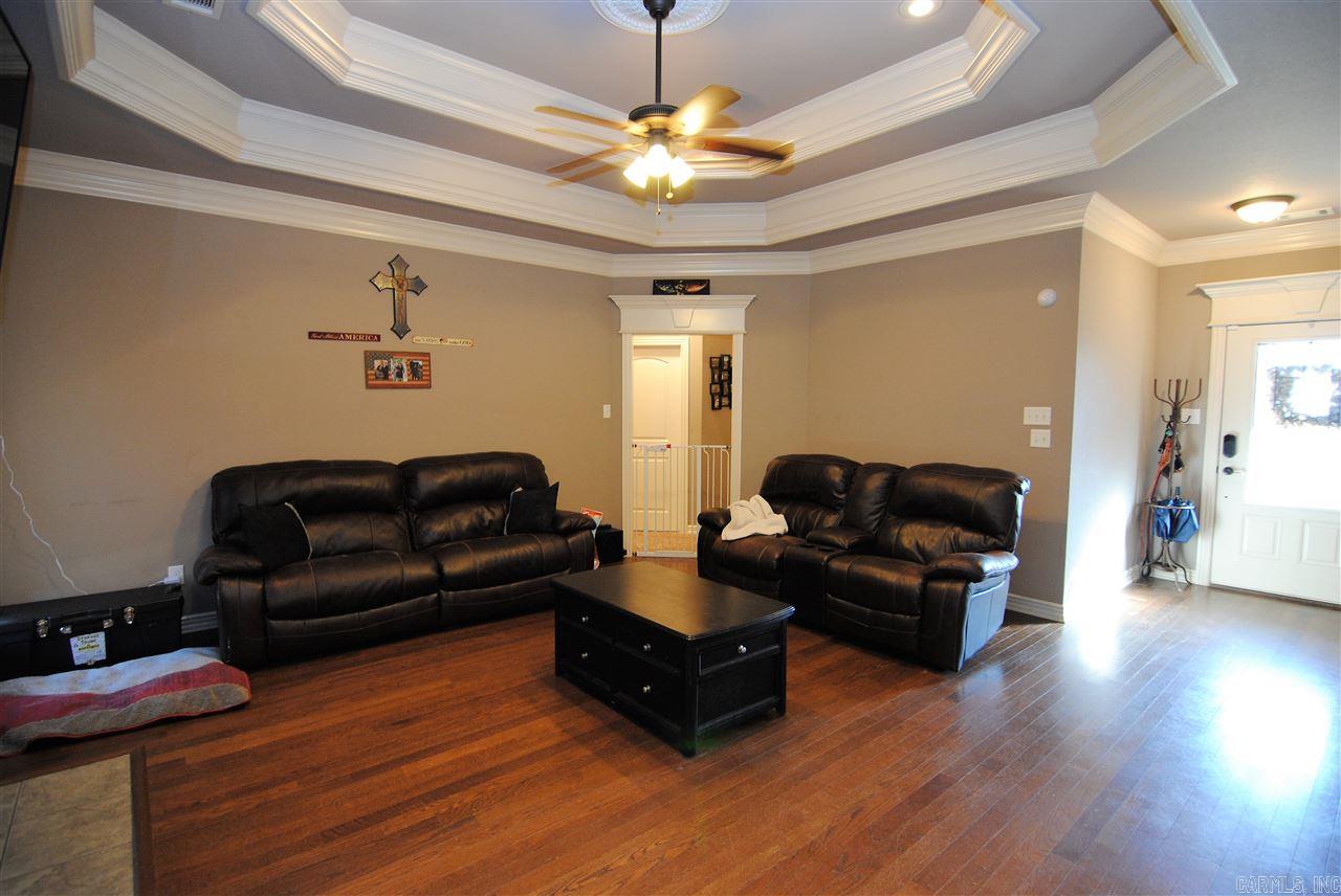 Base Meadows - Residential Lease