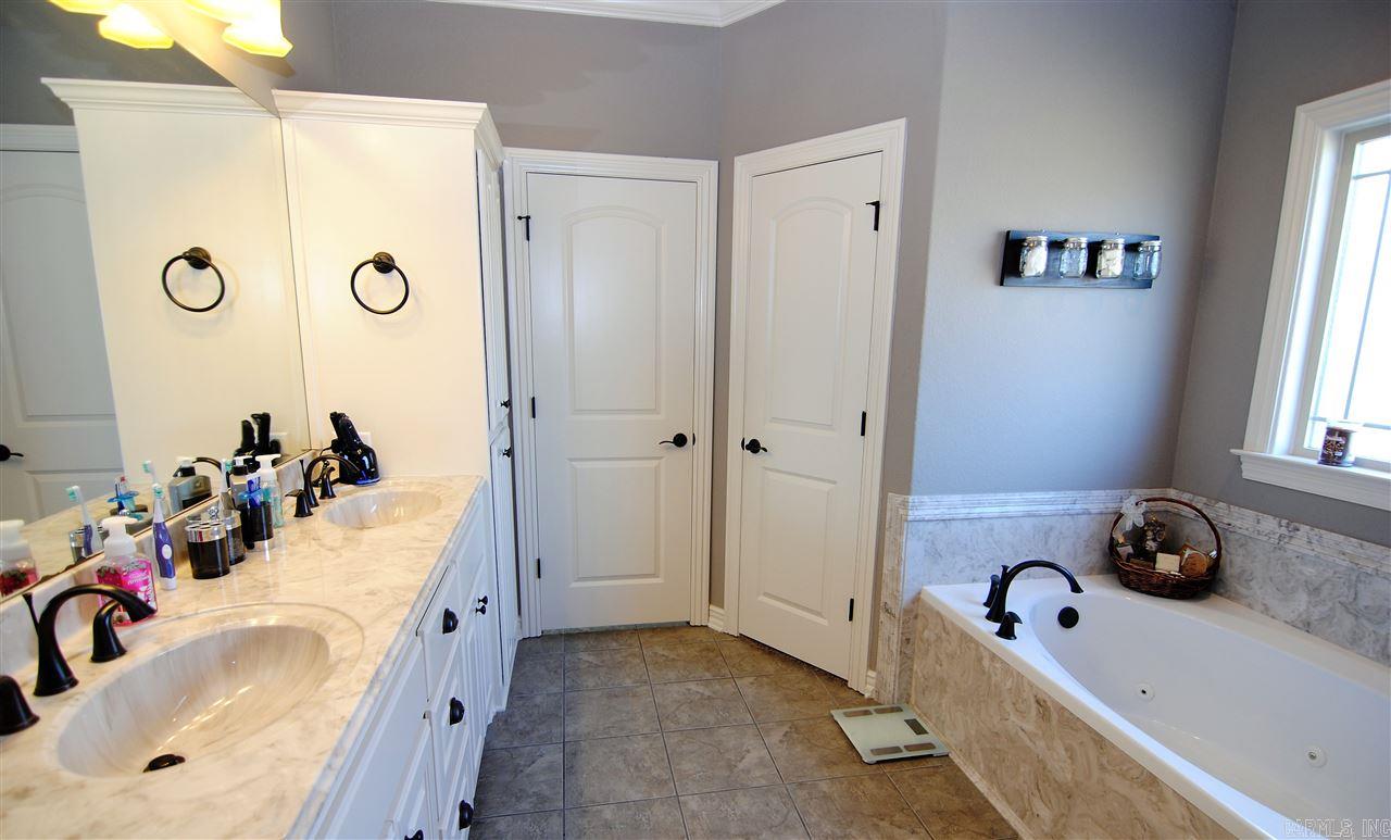 Base Meadows - Residential Lease