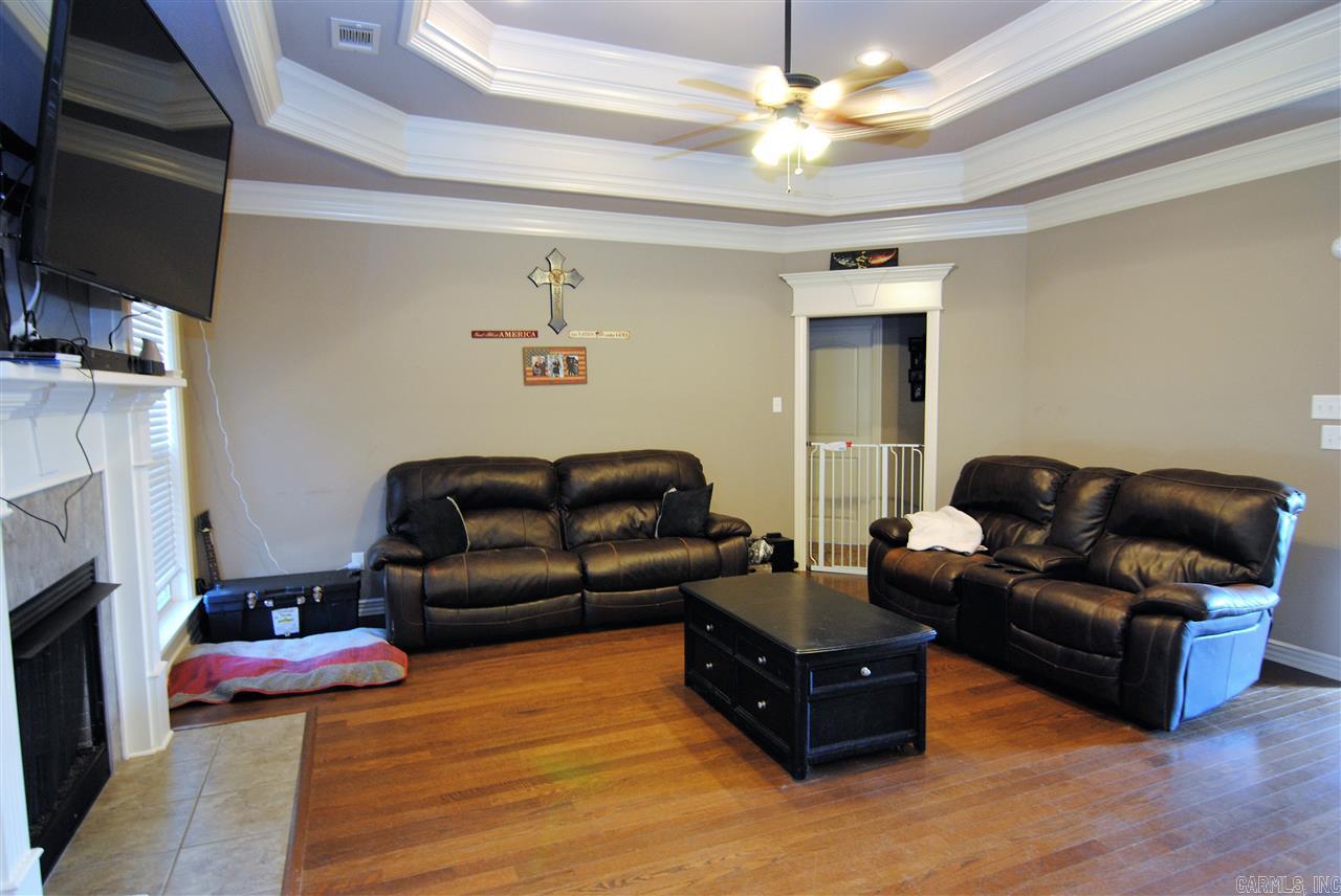 Base Meadows - Residential Lease