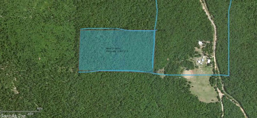 20 Acres of Hunting/Timberland.  Deeded access provides good ingress/egress.  Nice mix of hardwoods/scattered pines provides great habitat for excellent deer, bear, turkey hunting as well as small game such as squirrel and rabbit.   Just off of 7 Hwy outside of Marshall, AR in Searcy County. *Owner has 25% of mineral rights which convey to new owner.