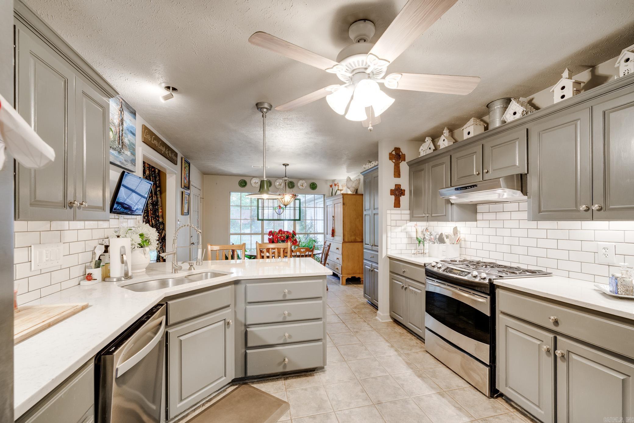 KROOKED KREEK - Residential