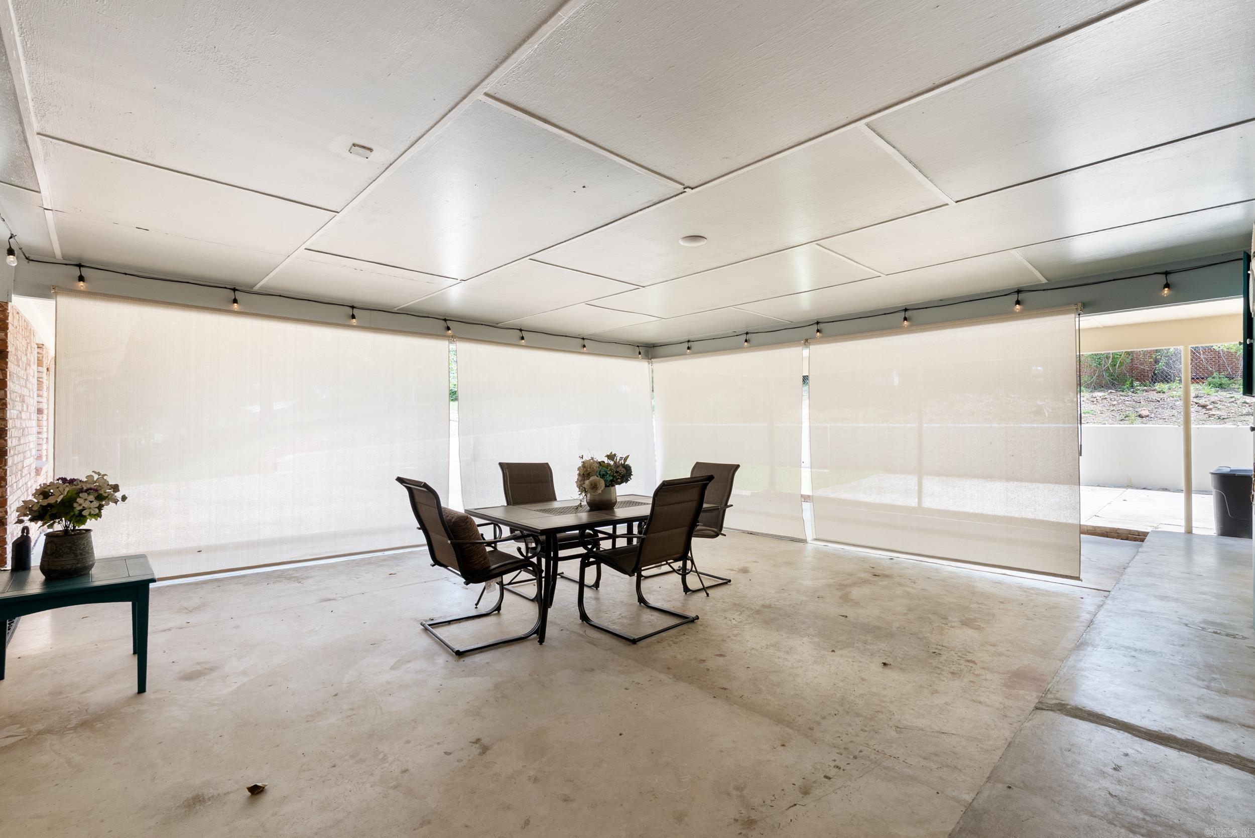 LAKEWOOD - Residential