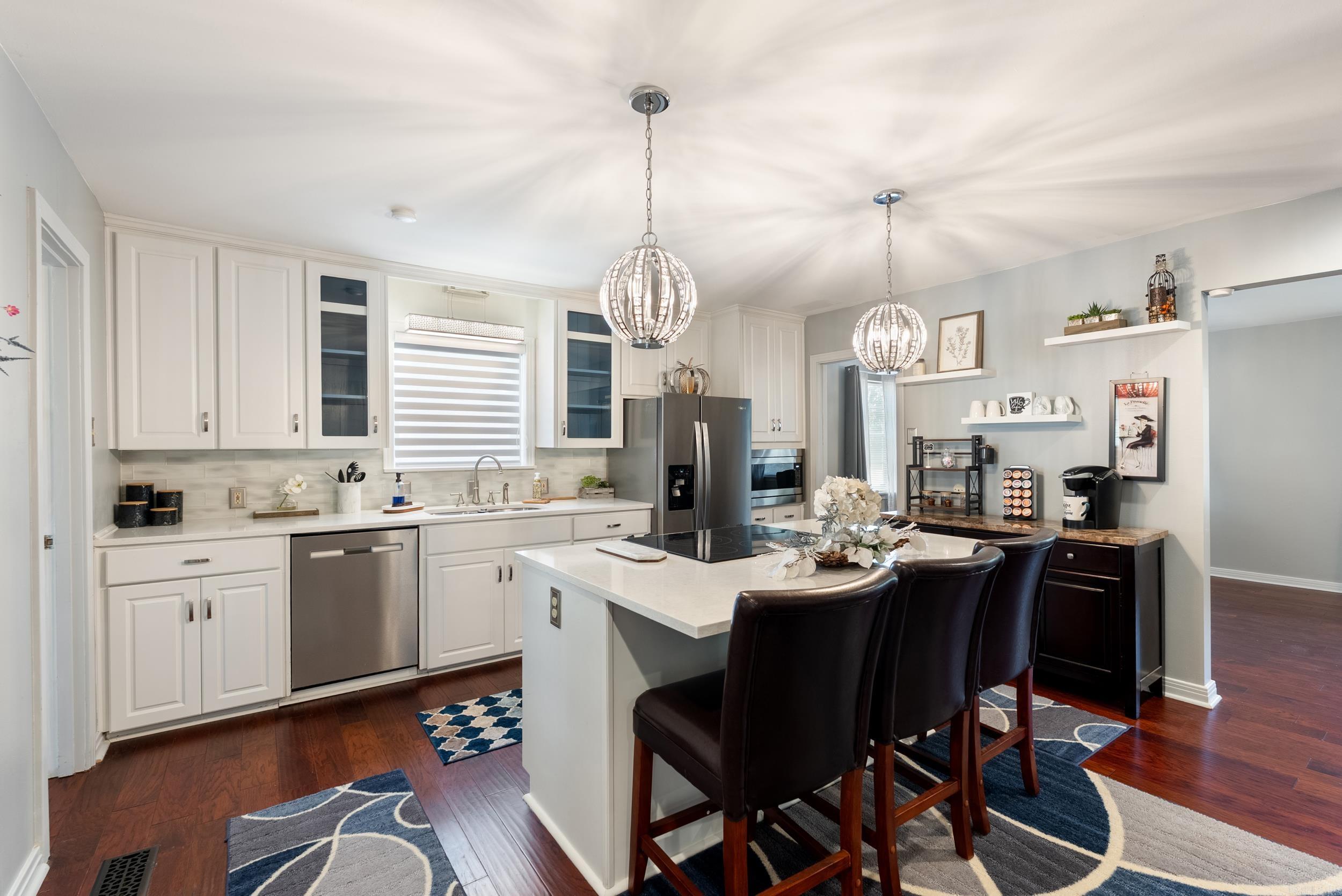 LAKEWOOD - Residential