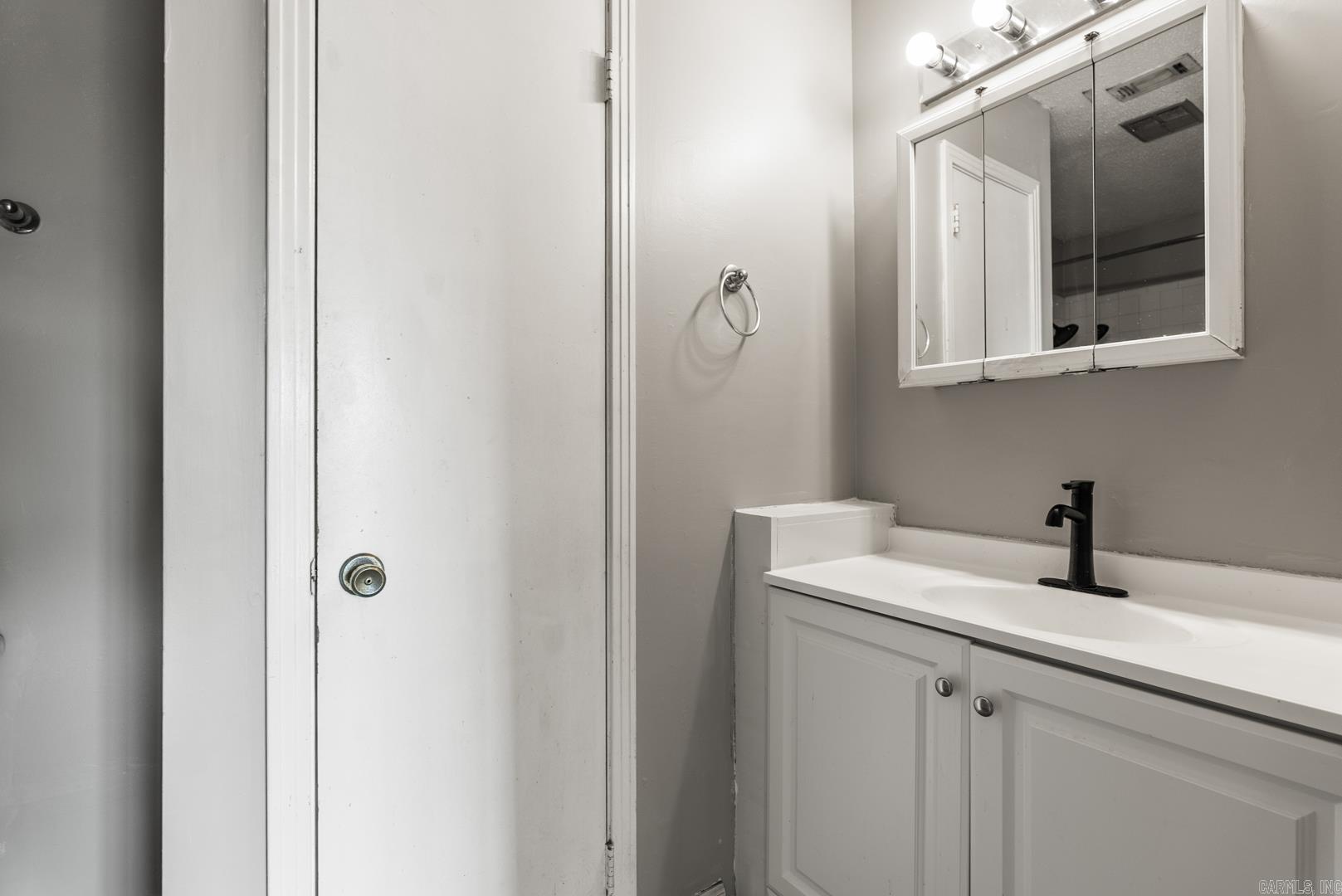 RANDOM OAKS VLY TO COOK MTN VG - Residential