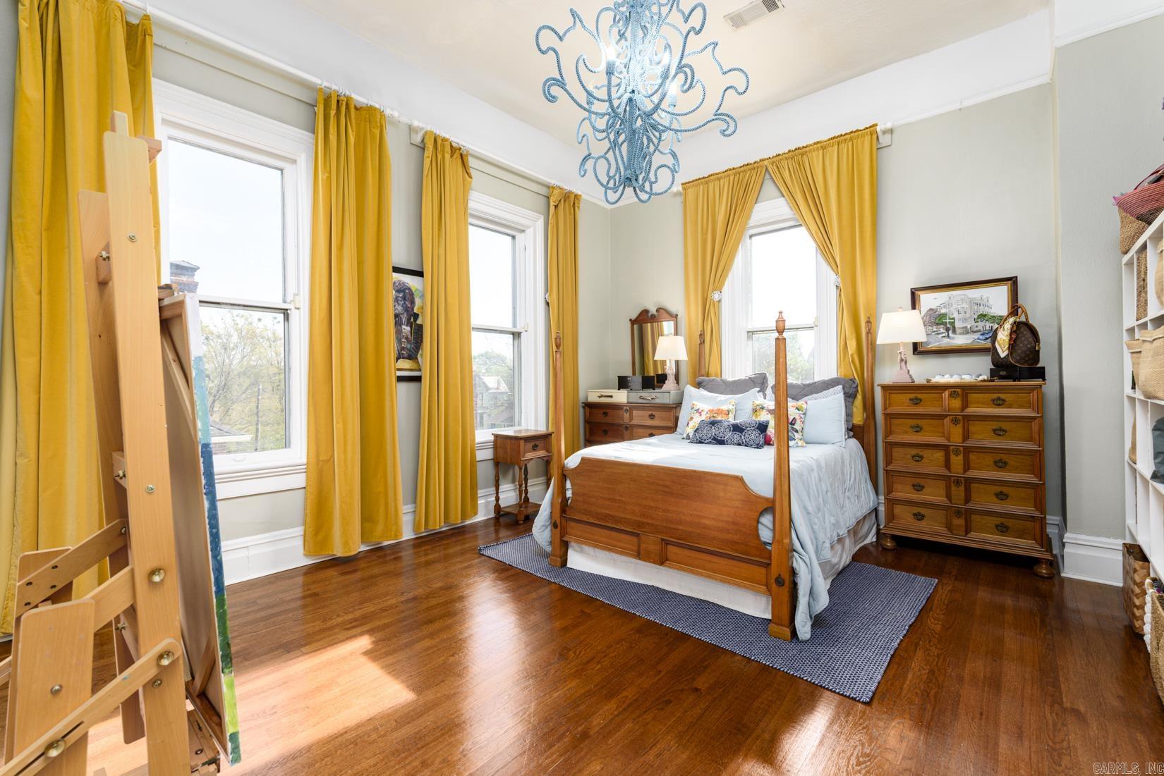 CITY OF LR L10 - Residential