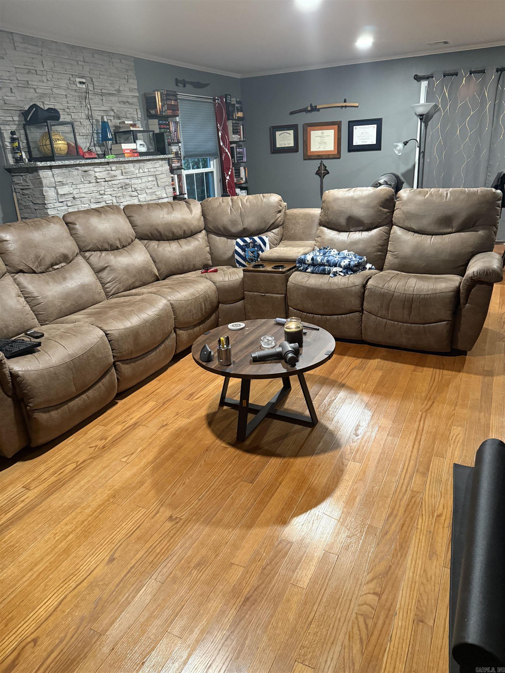 MIKE BERG LAKE - Residential