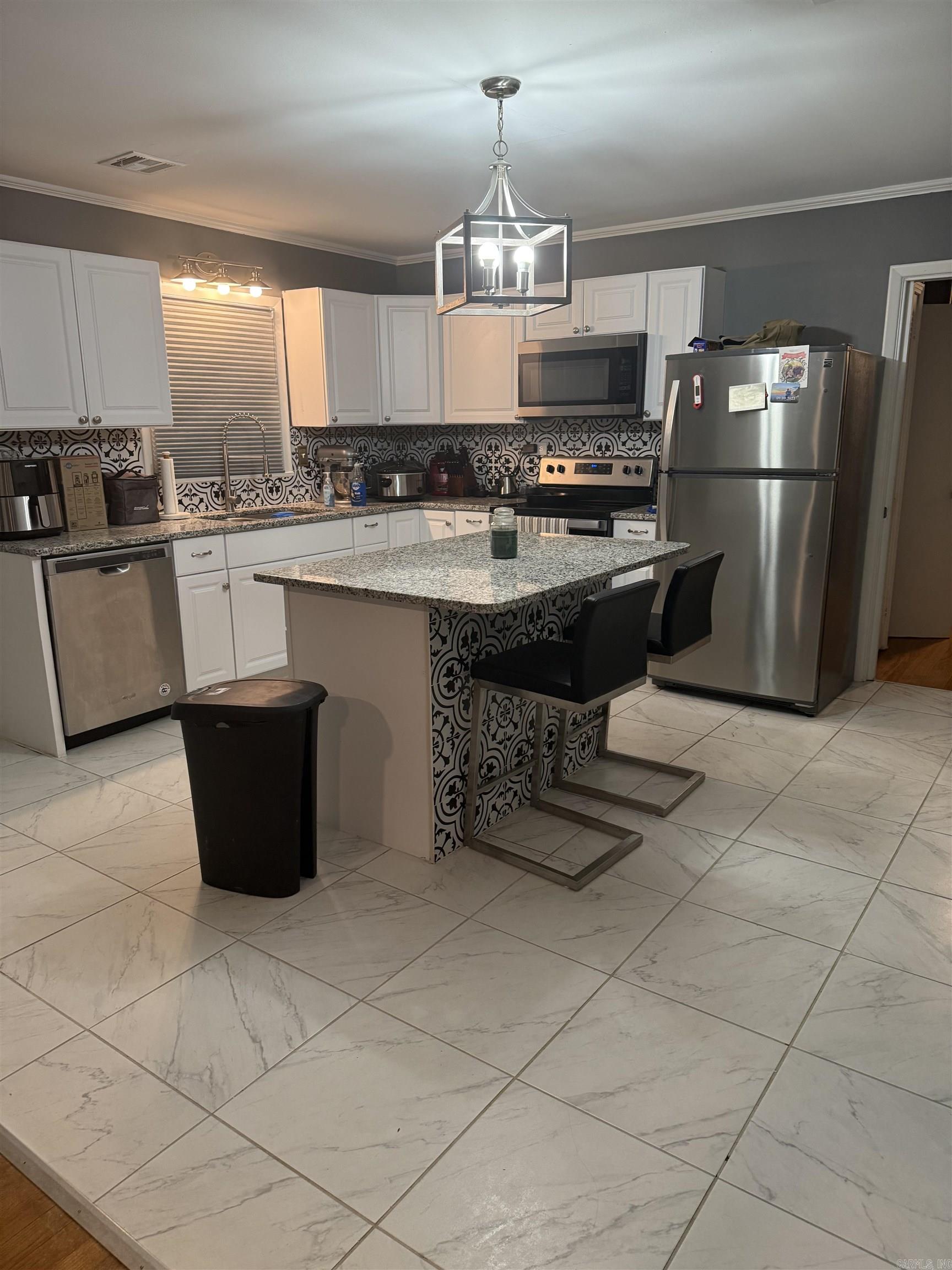 MIKE BERG LAKE - Residential