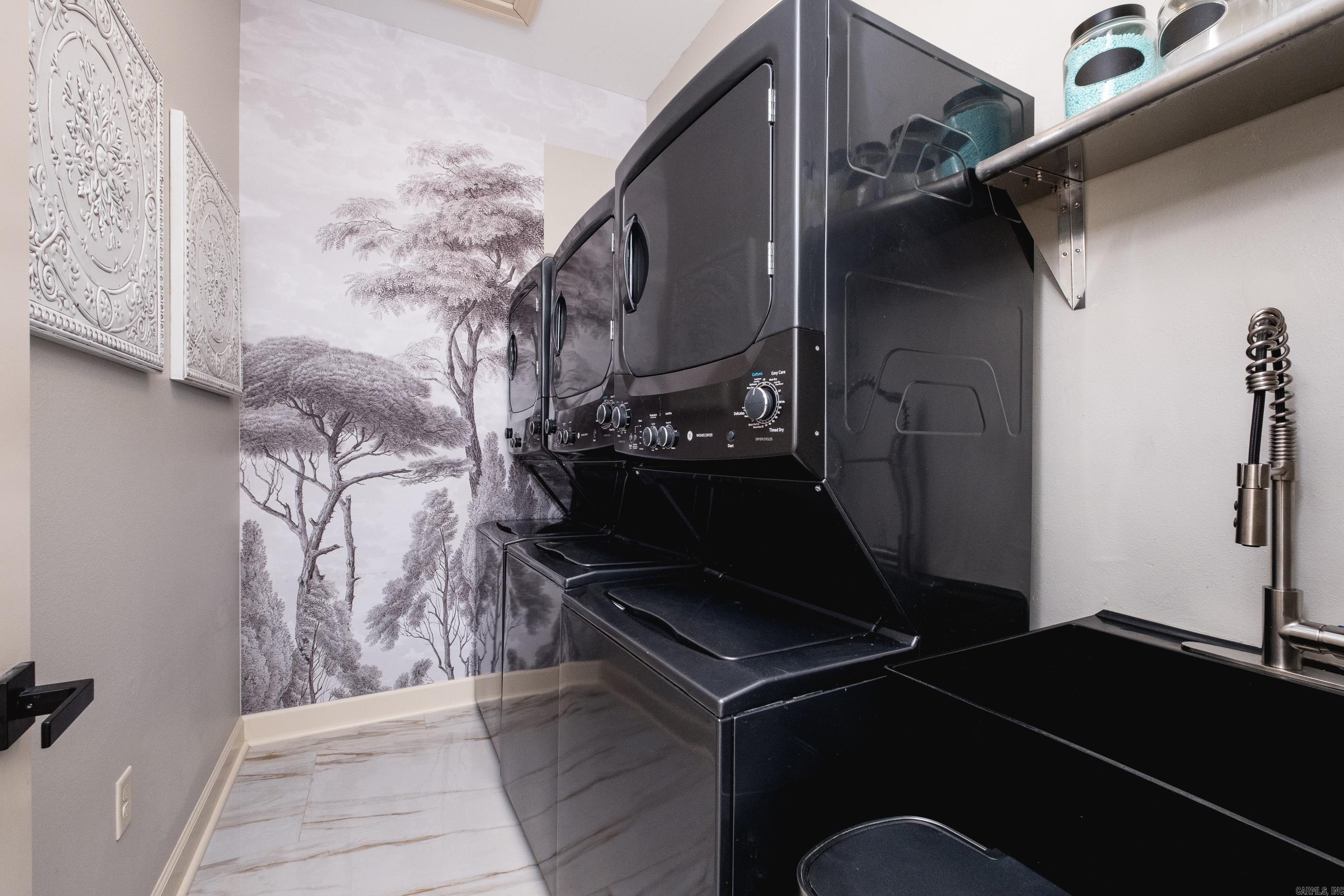 CHENAL VALLEY SEZANNE COURT - Residential