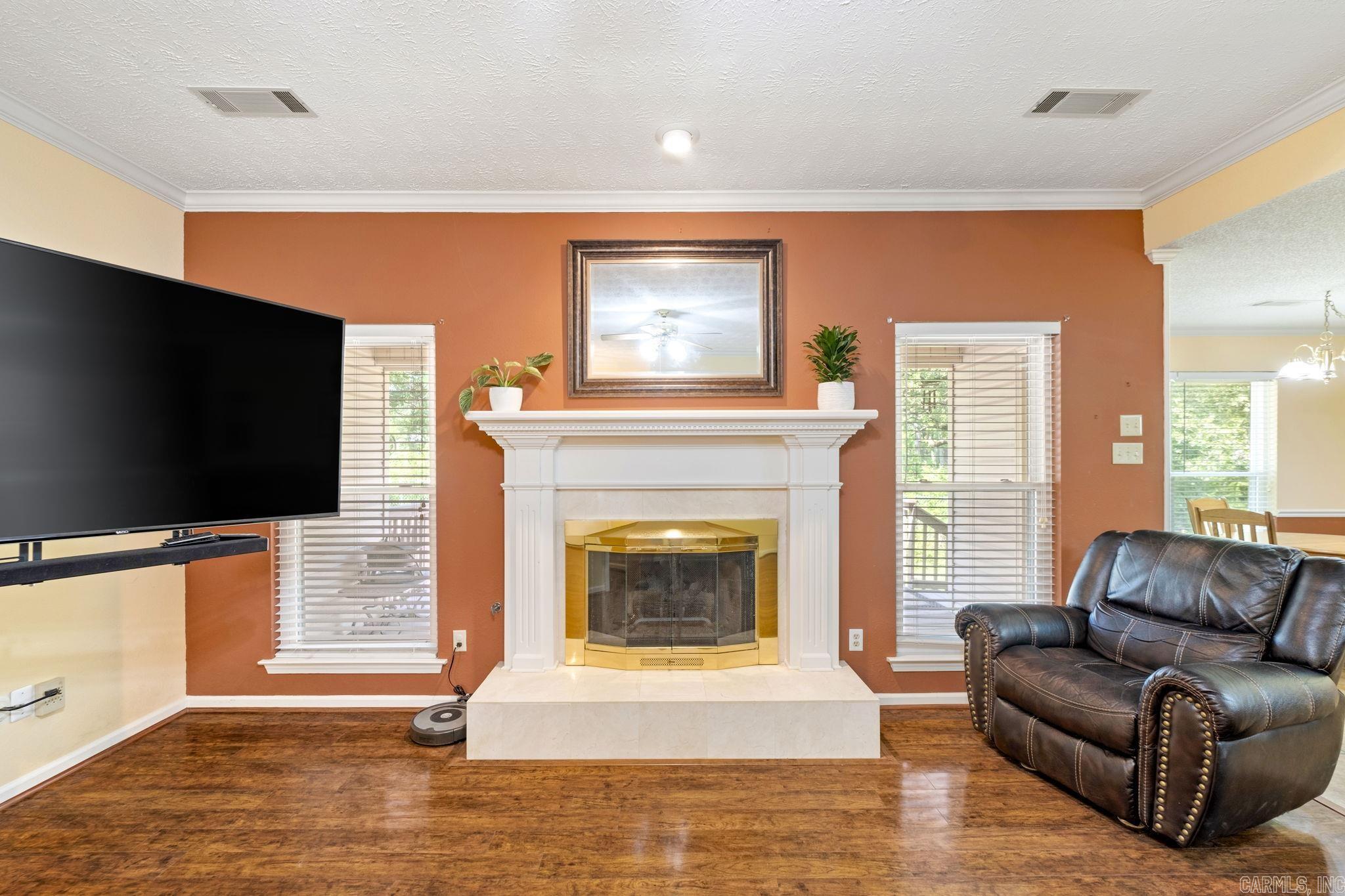 HUNTERS RIDGE ADDN - Residential