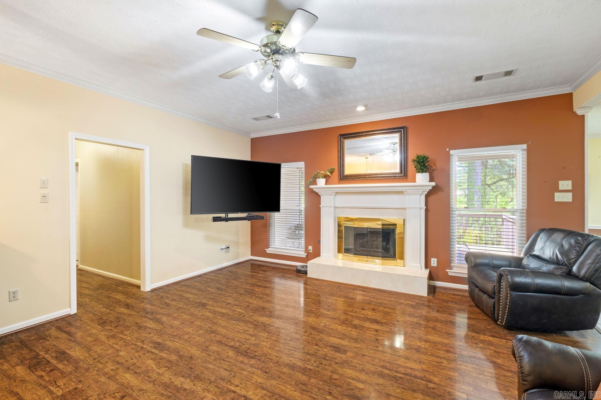 HUNTERS RIDGE ADDN - Residential