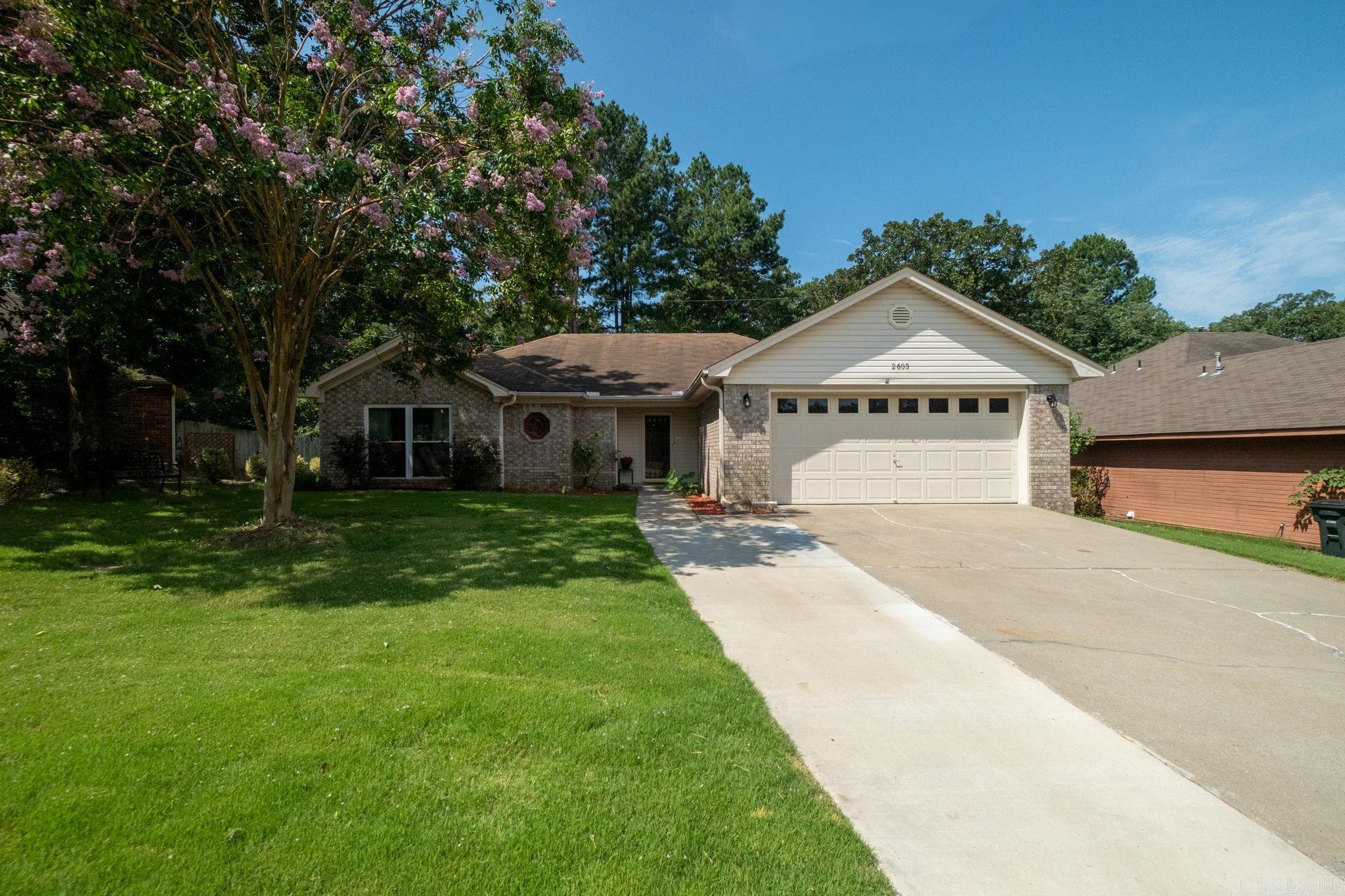 HUNTERS RIDGE ADDN - Residential