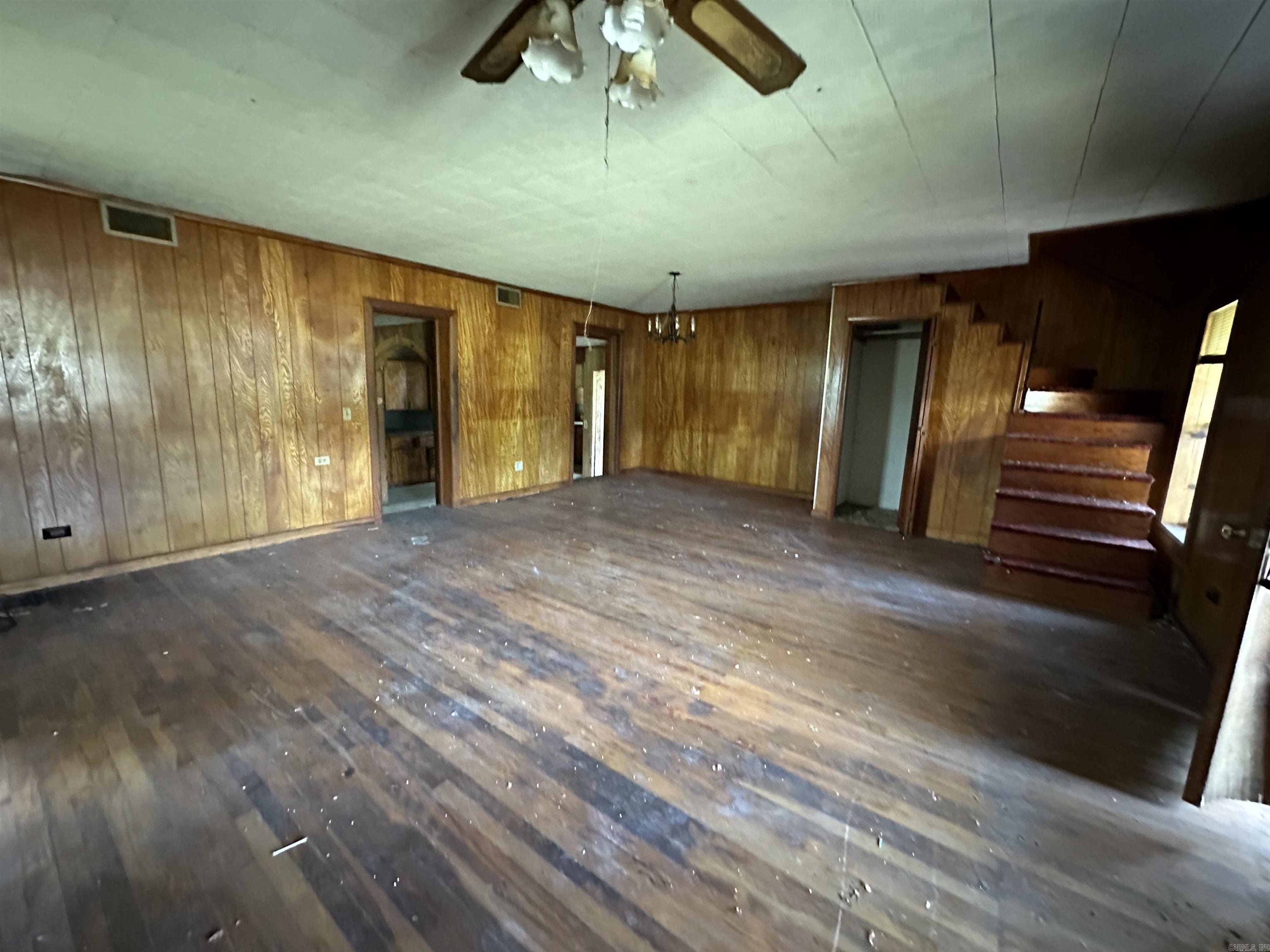 Metes & Bounds - Residential