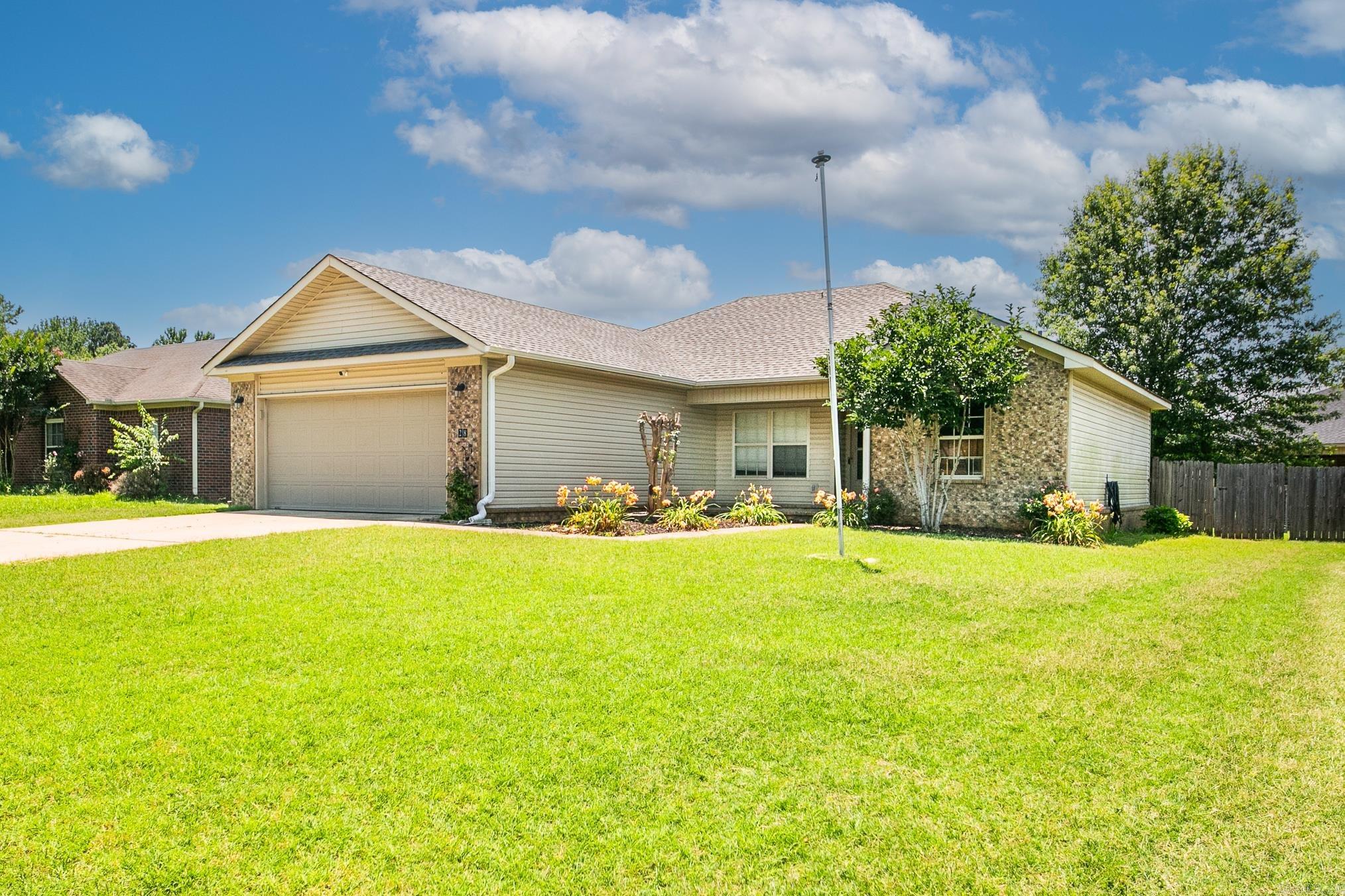 WILLOW LAKE - Residential