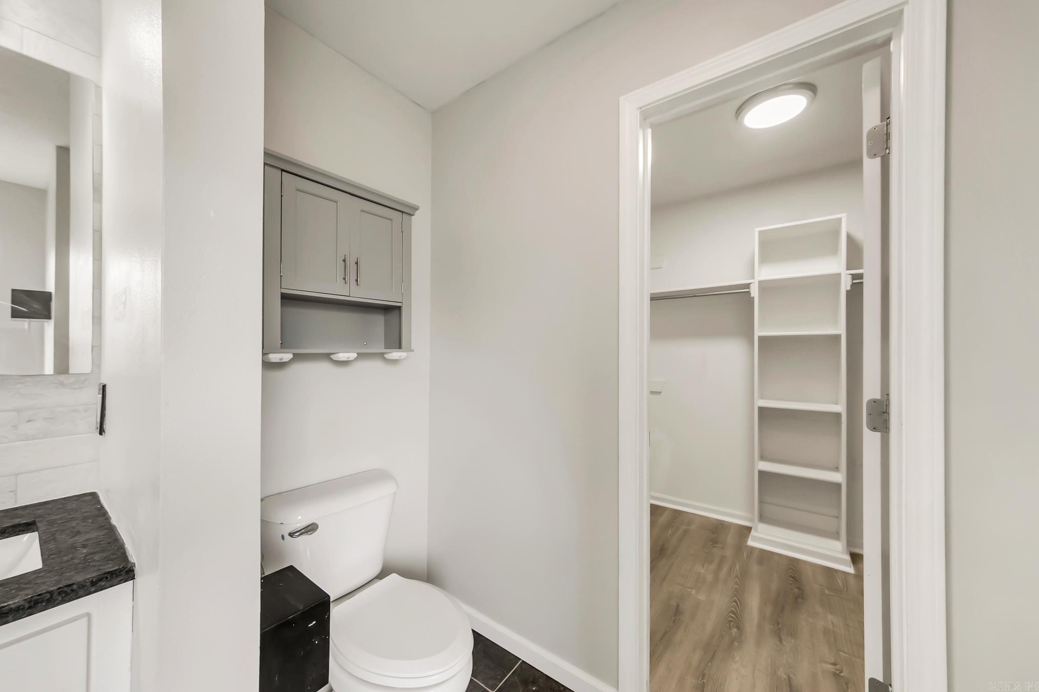 WILLOW LAKE - Residential