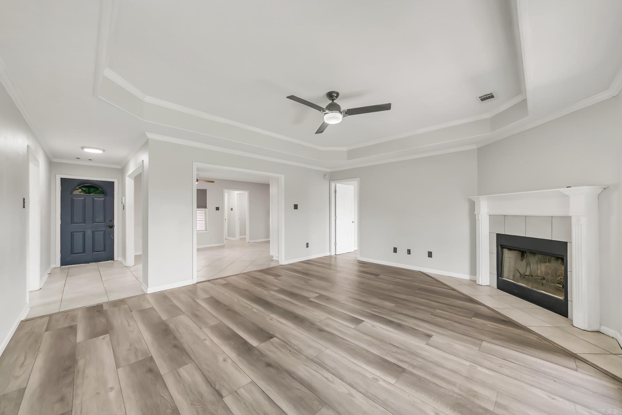 WILLOW LAKE - Residential