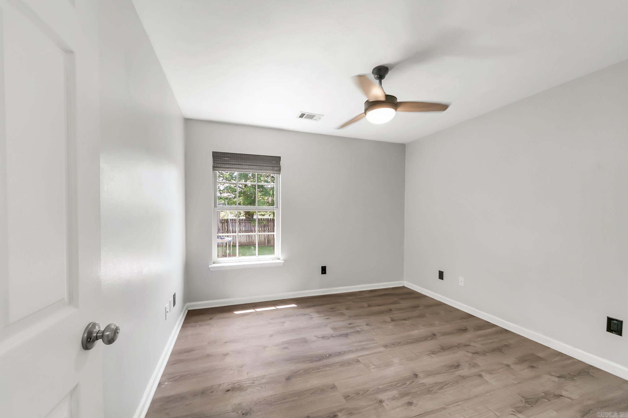 WILLOW LAKE - Residential