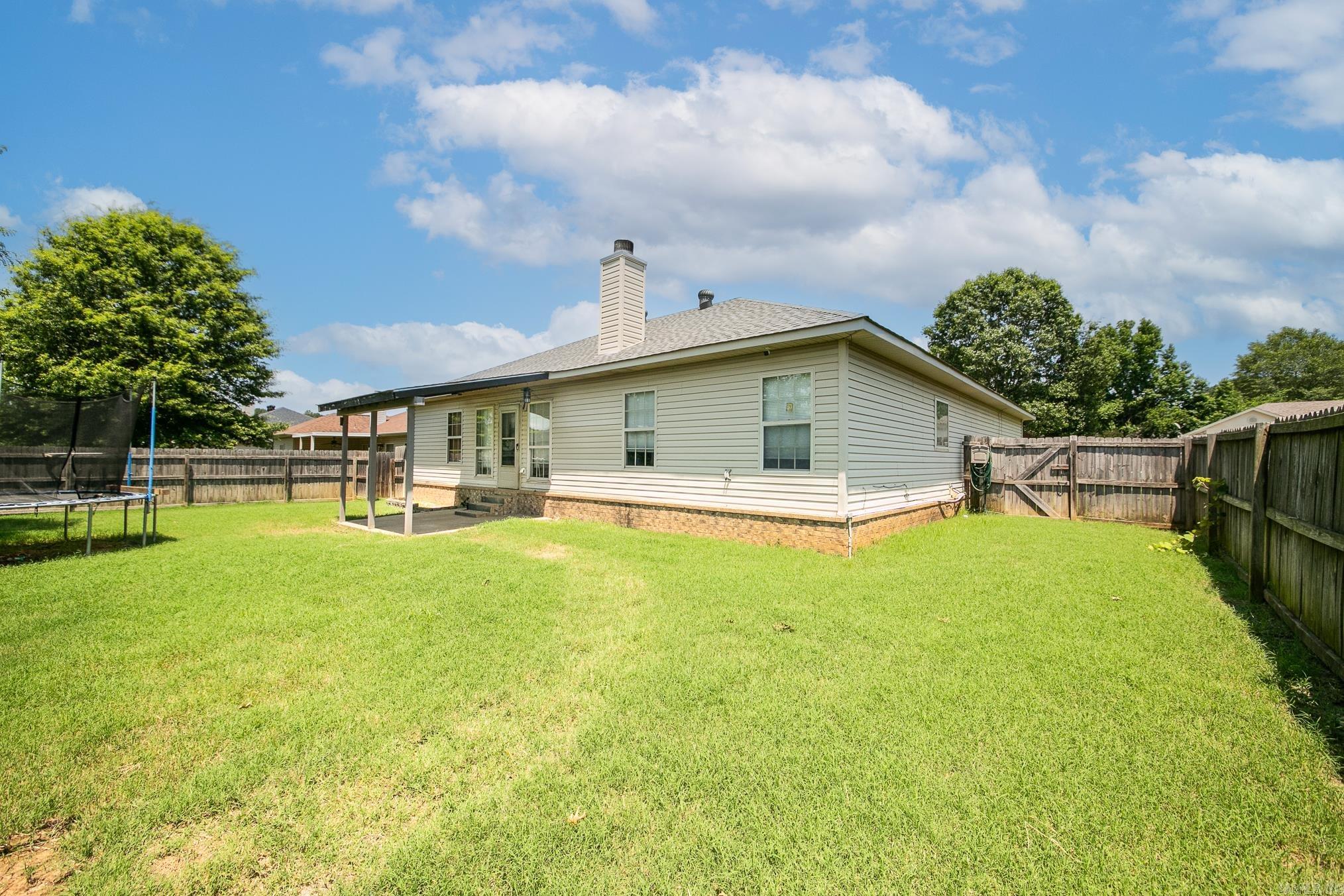 WILLOW LAKE - Residential