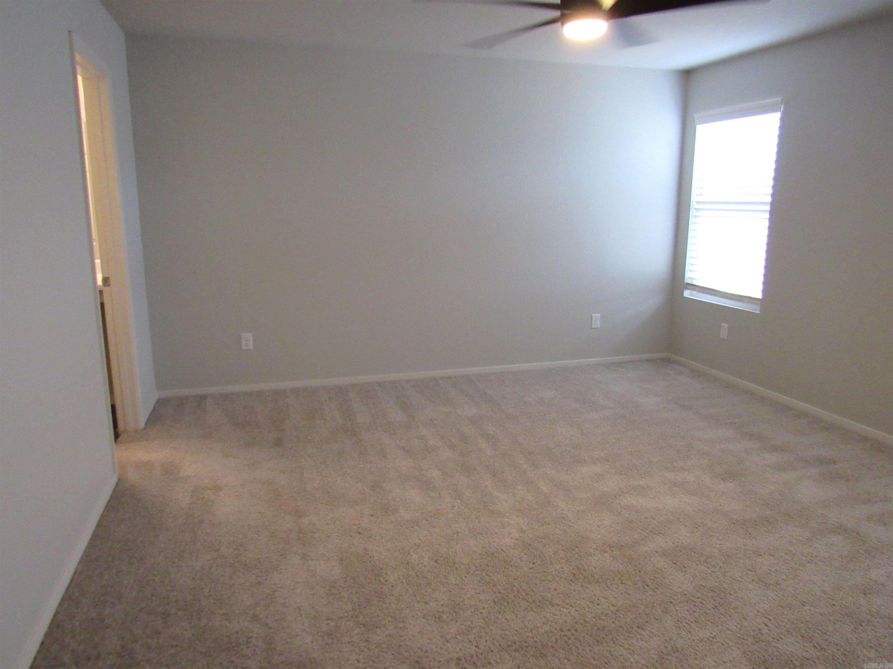 OAKLAND GROVE ESTATES - Residential