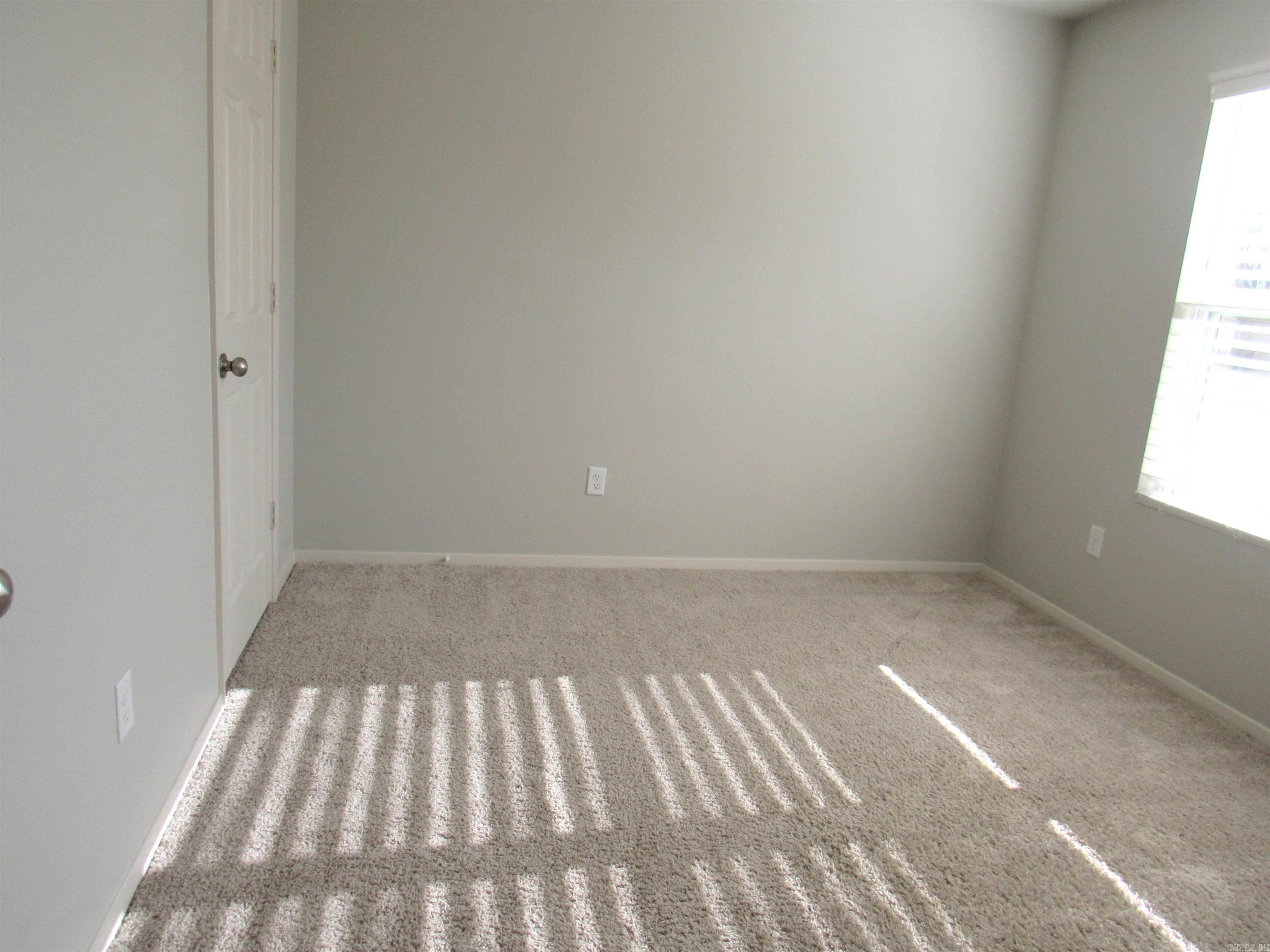 OAKLAND GROVE ESTATES - Residential