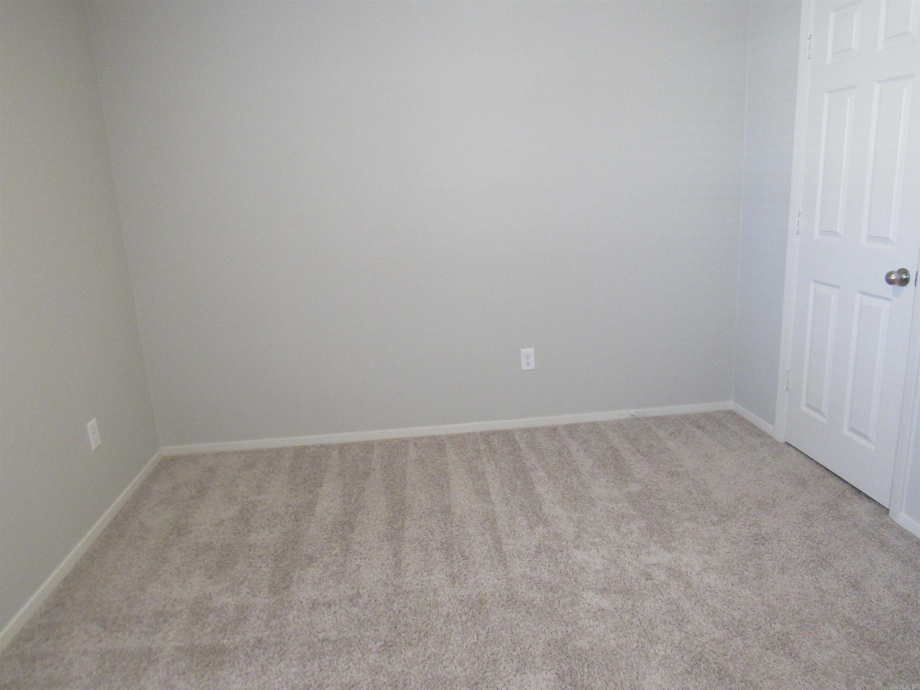 OAKLAND GROVE ESTATES - Residential