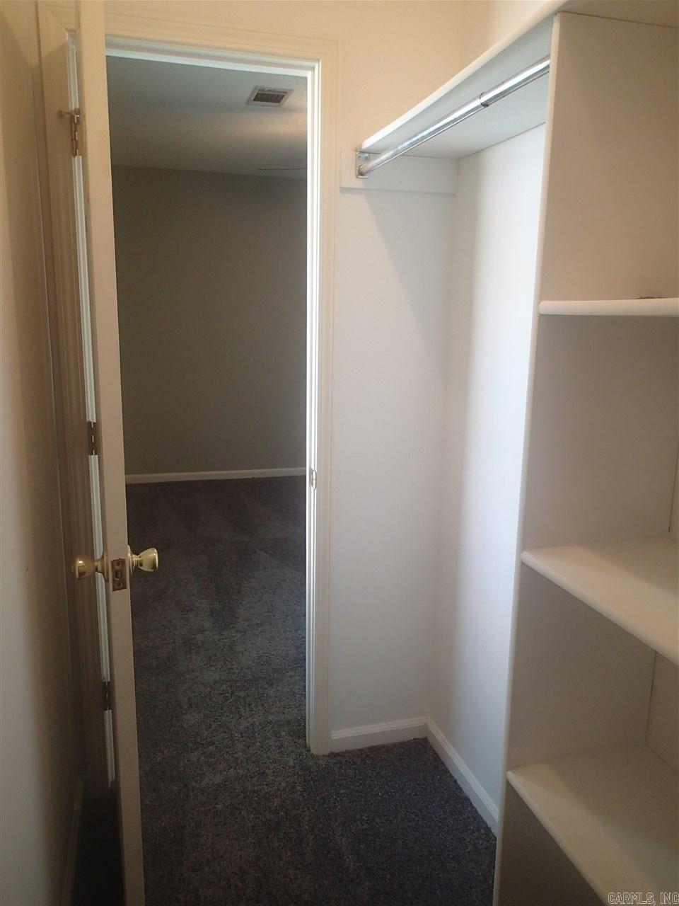 nil - Residential Lease