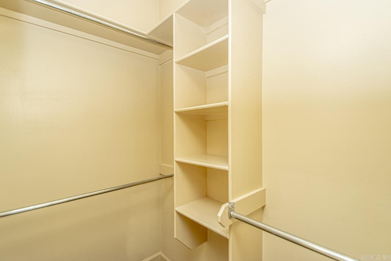 CRYSTALWOOD - Residential