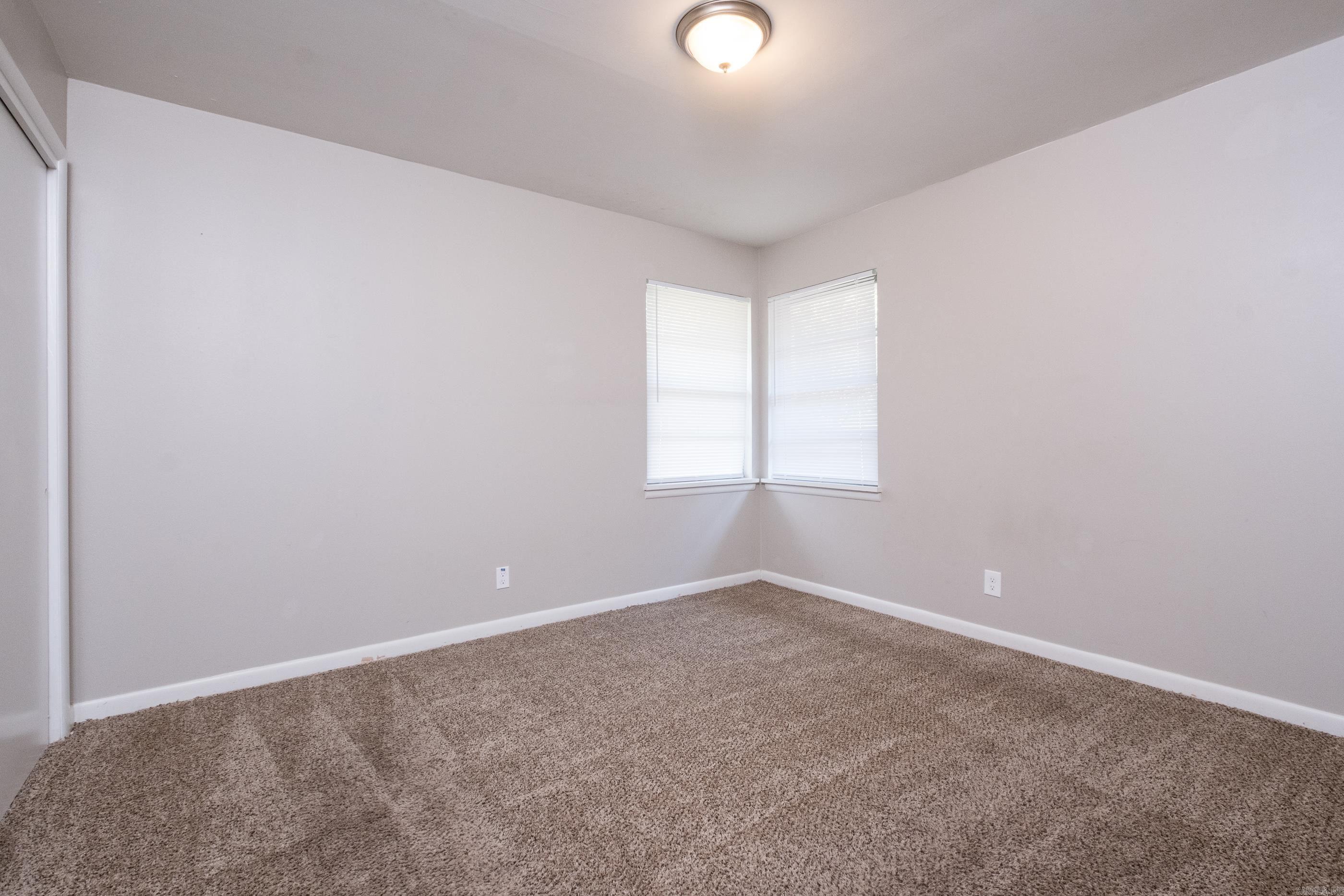 HILLSIDE - Residential