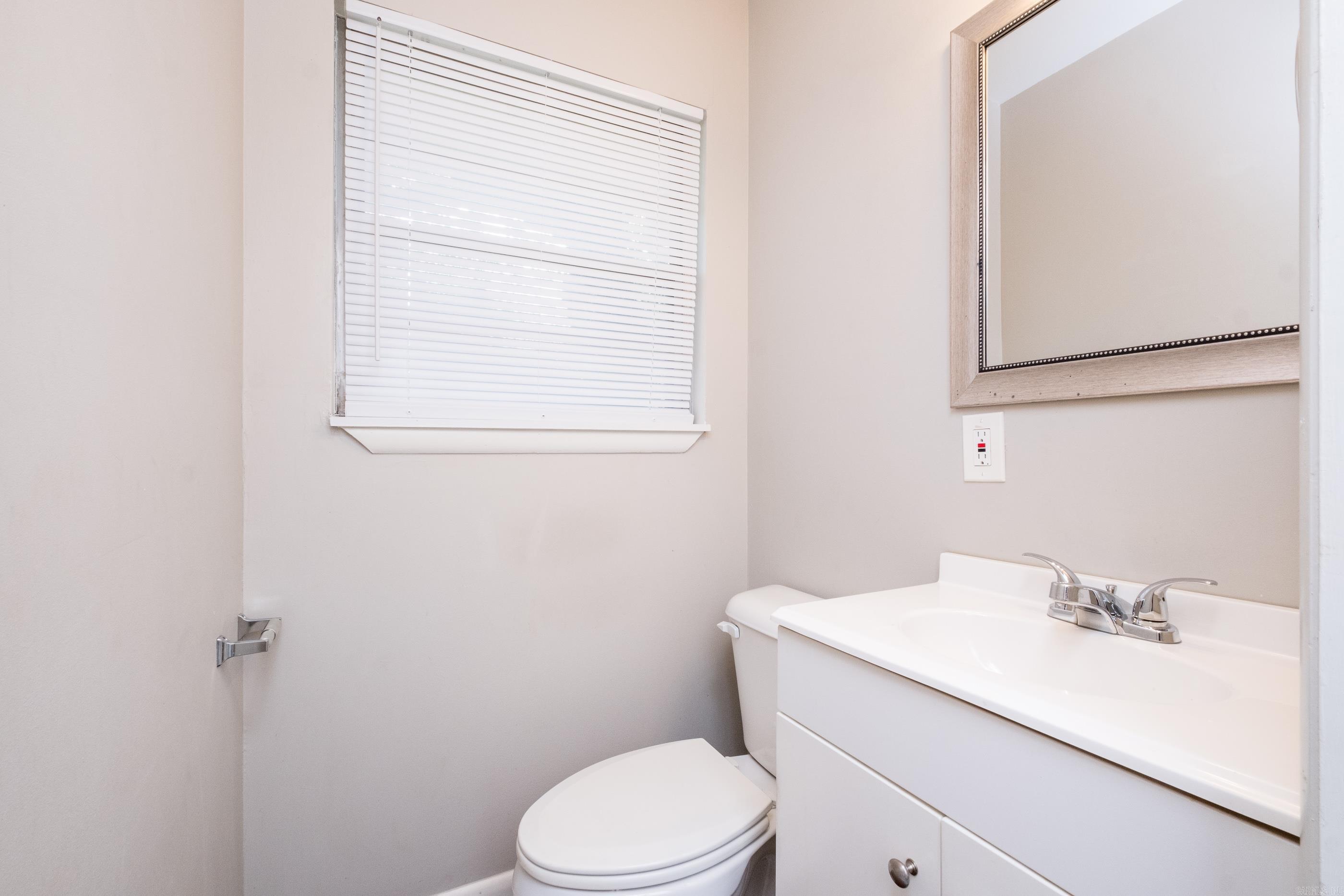 HILLSIDE - Residential