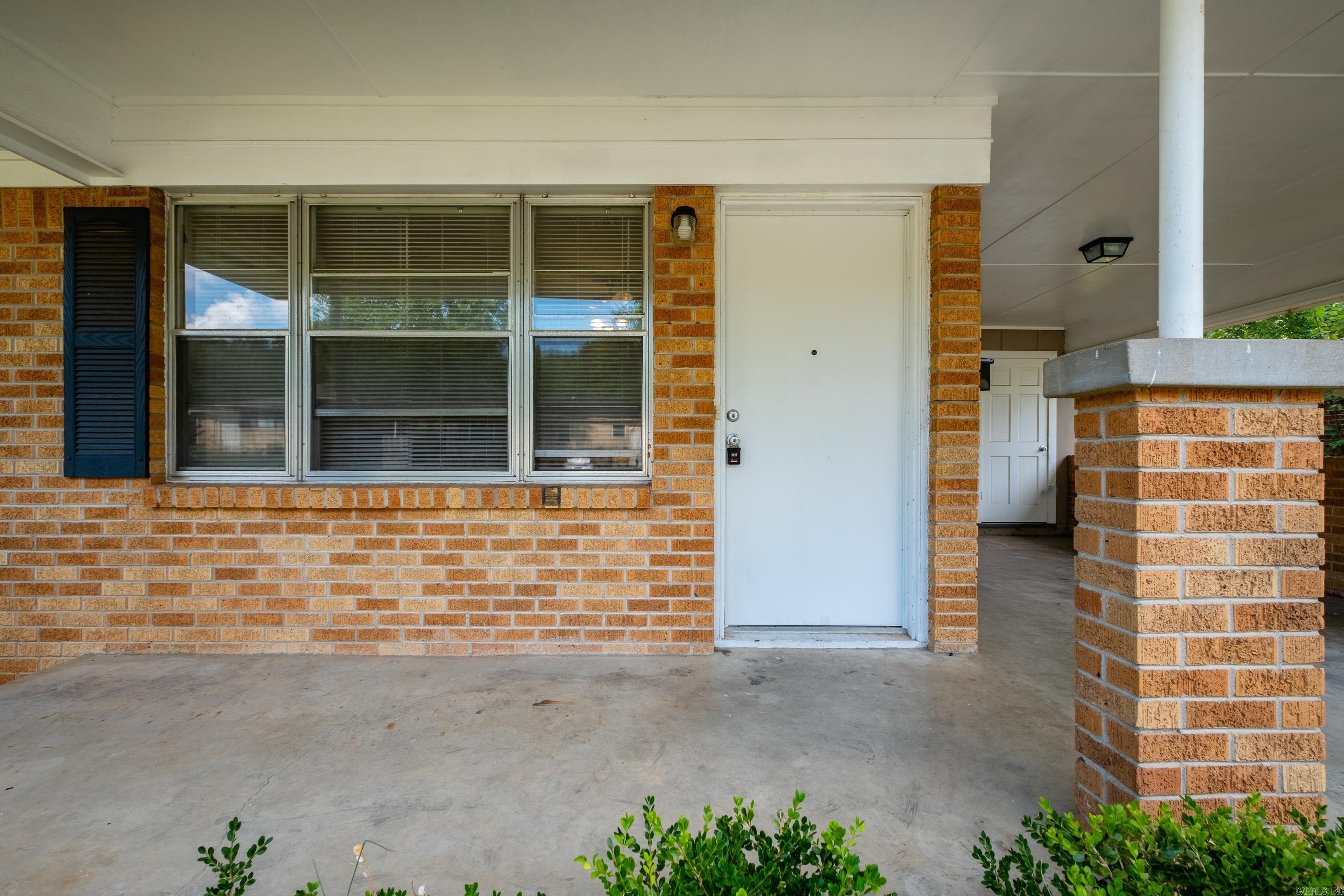 HILLSIDE - Residential