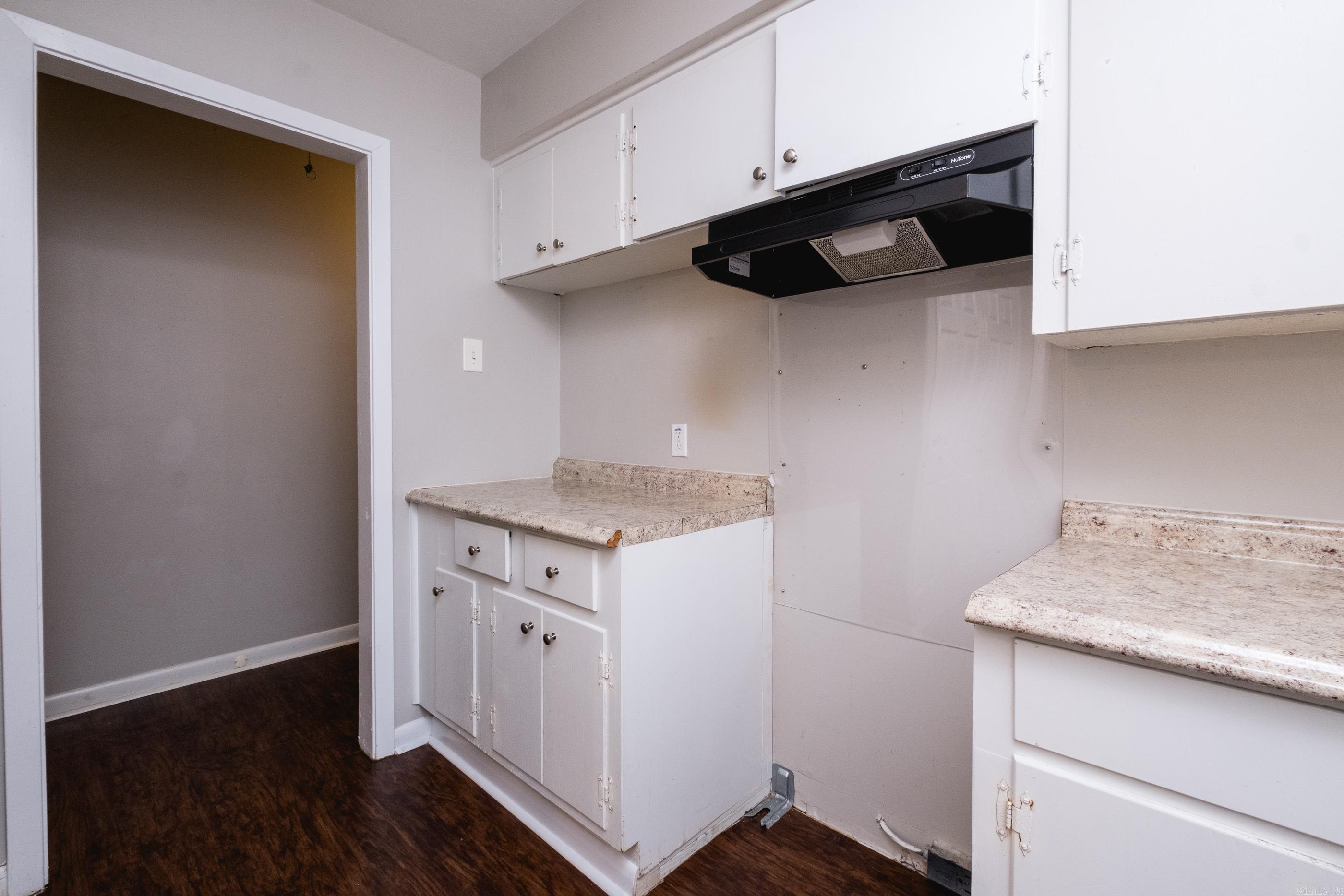 HILLSIDE - Residential