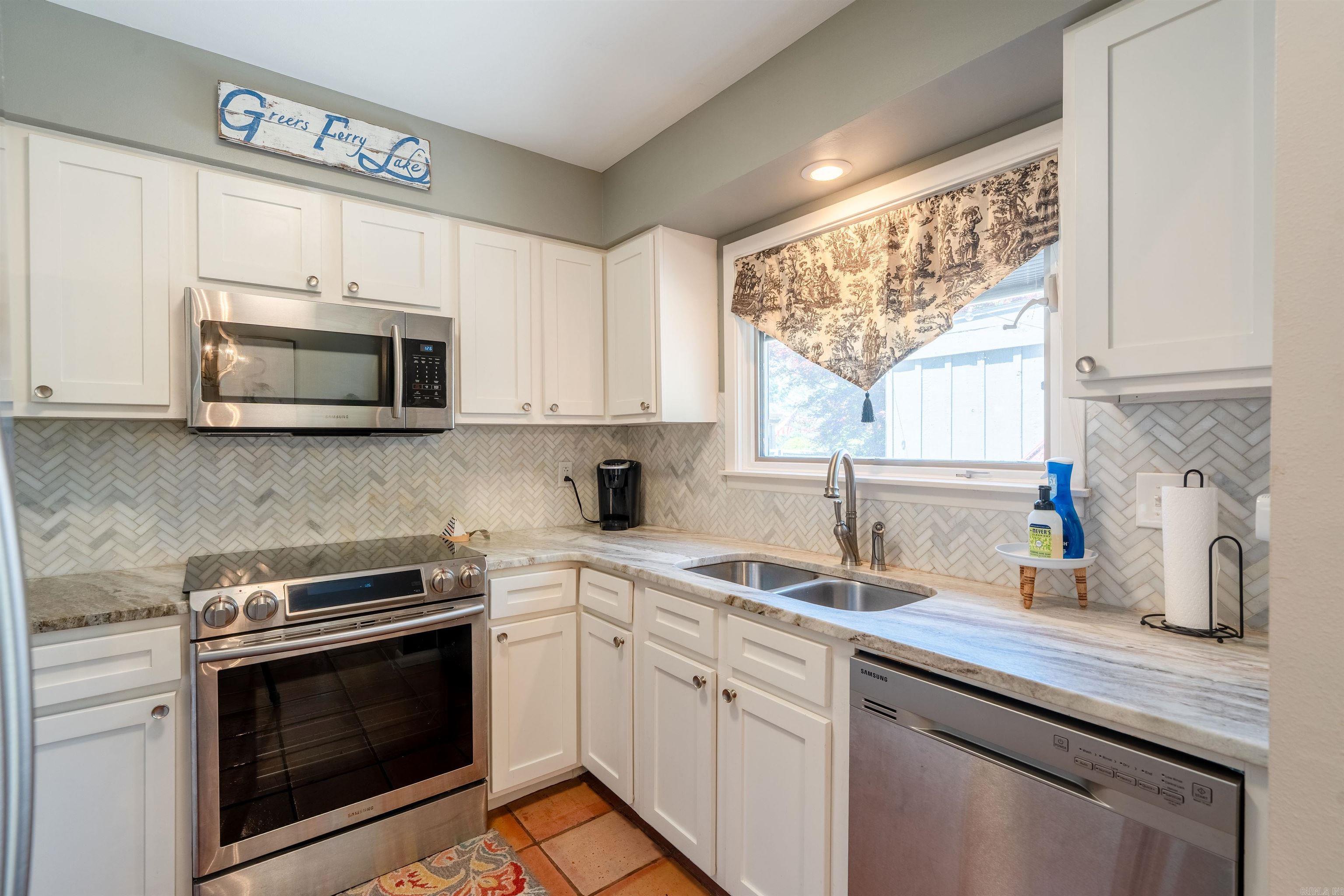 EI: THE ORCHARDS - Residential