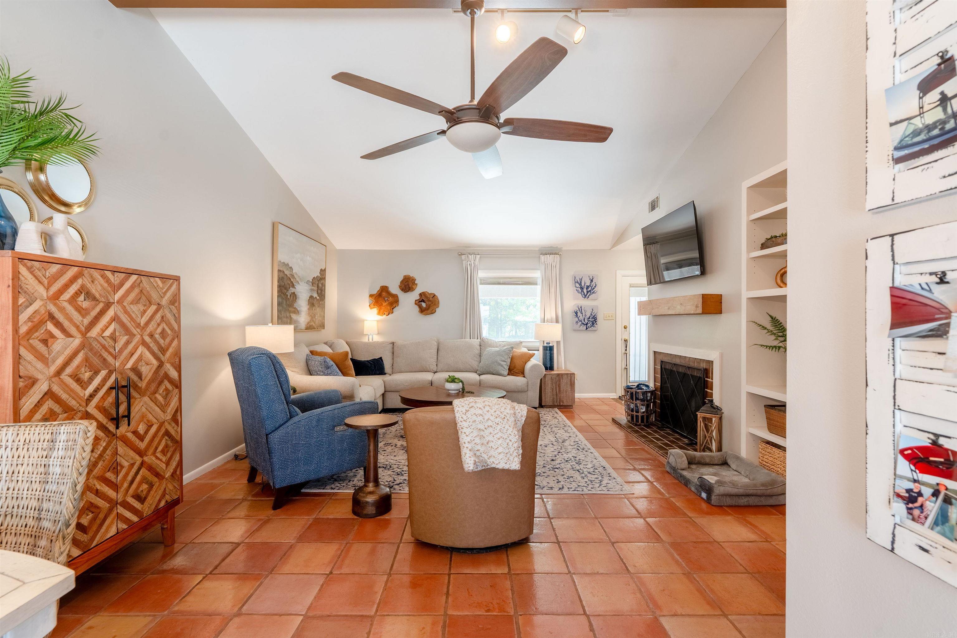 EI: THE ORCHARDS - Residential