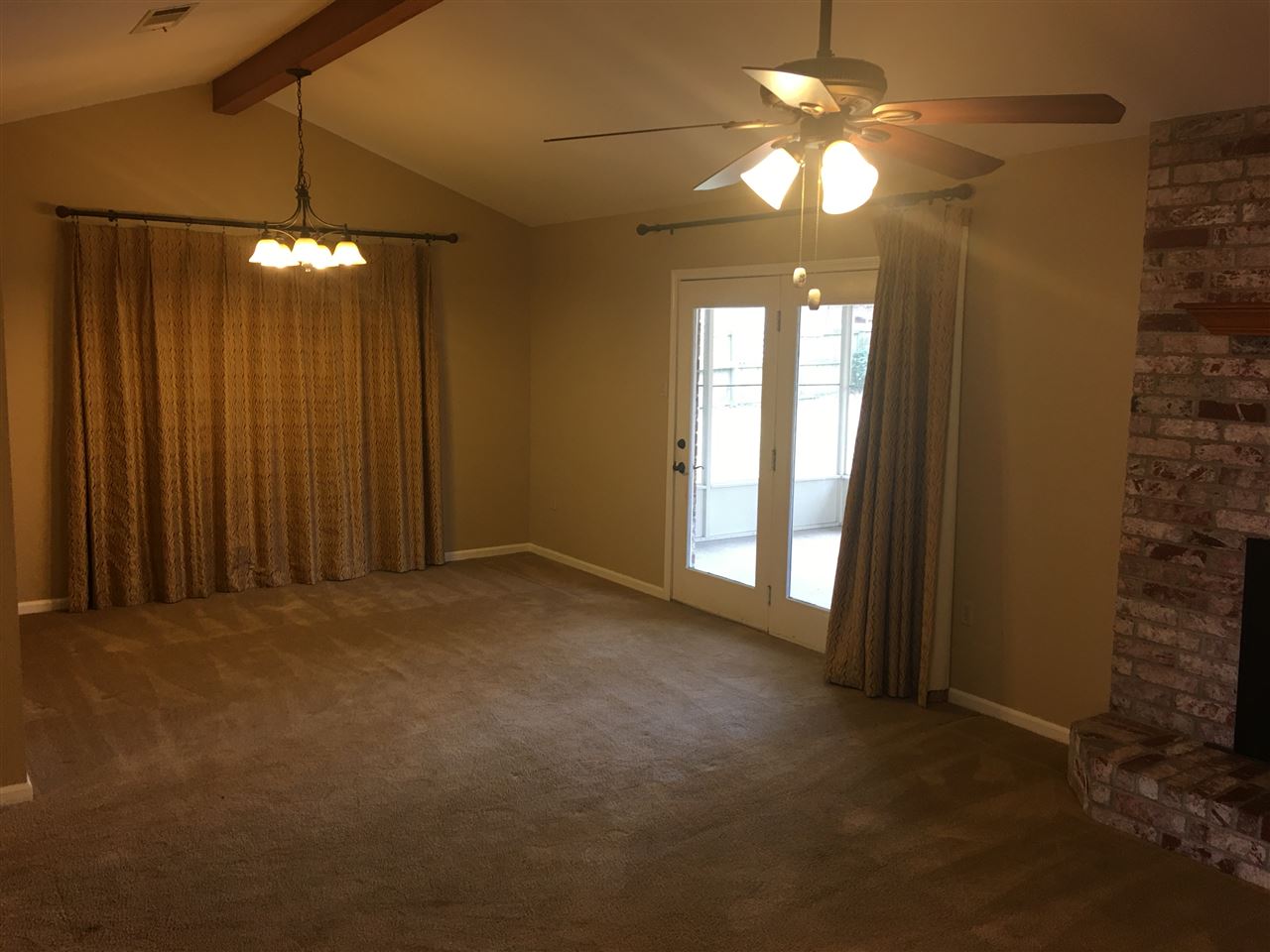 Briar Springs - Residential Lease