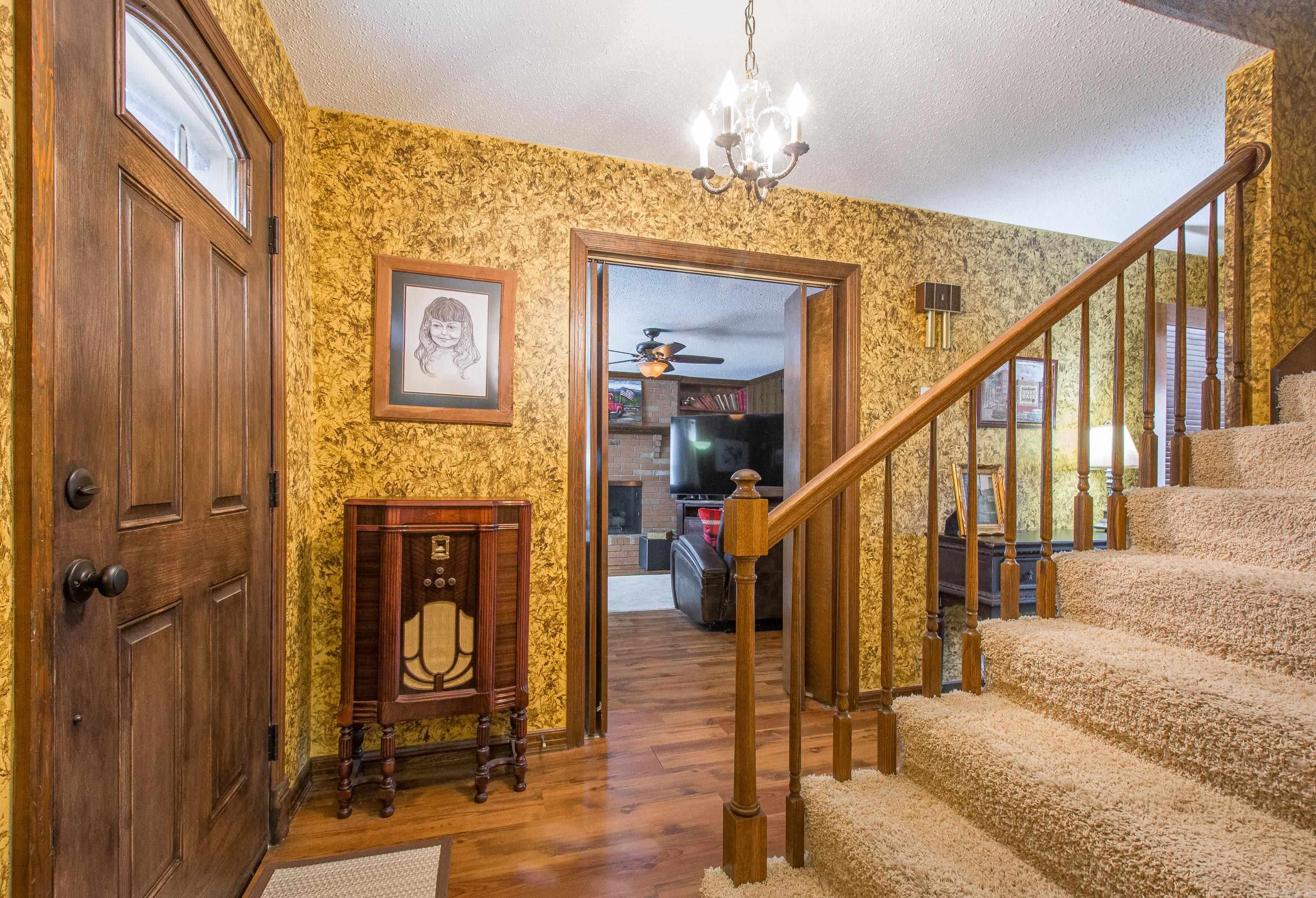 COUNTRY CLUB PARK - Residential