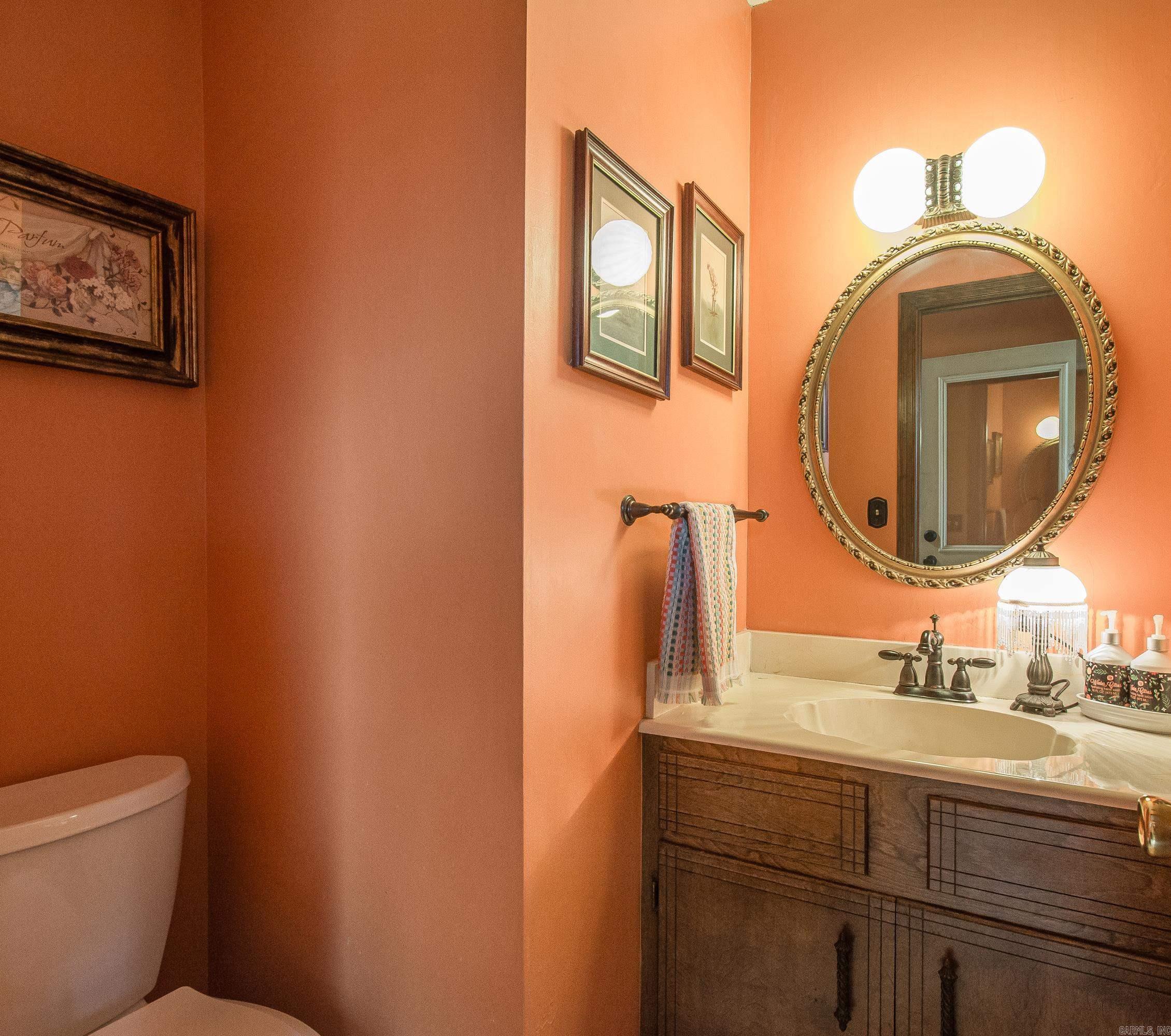 COUNTRY CLUB PARK - Residential