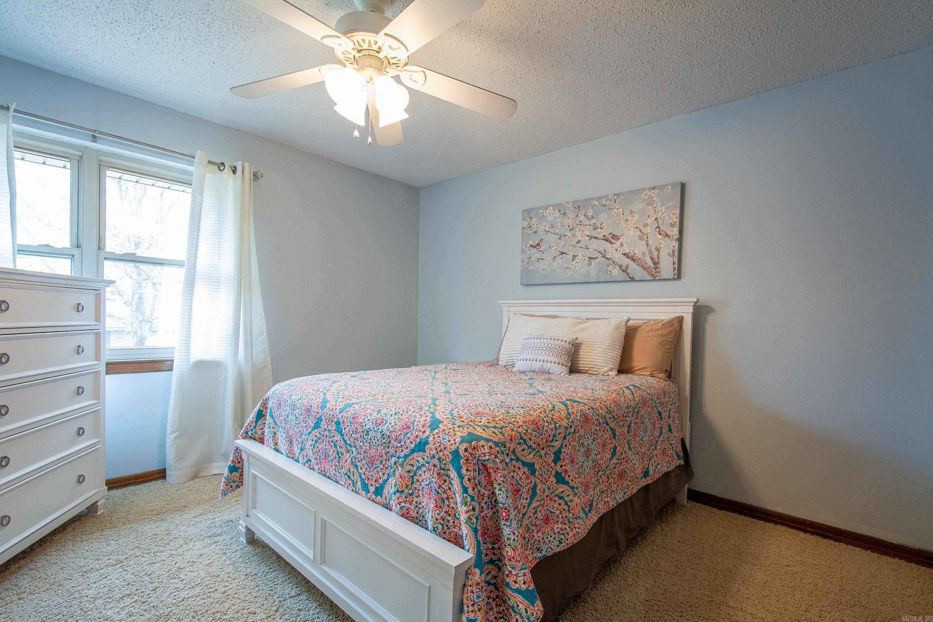 COUNTRY CLUB PARK - Residential