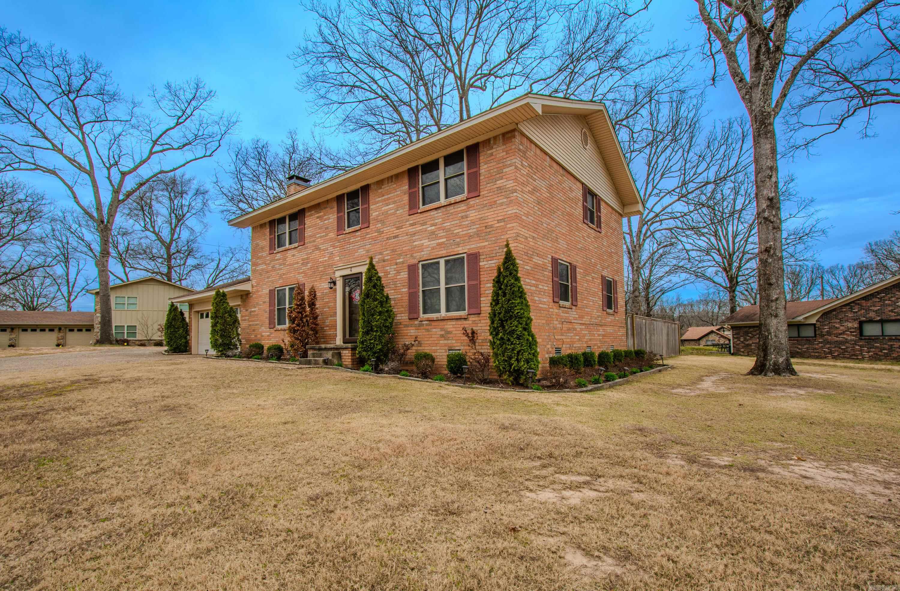 COUNTRY CLUB PARK - Residential