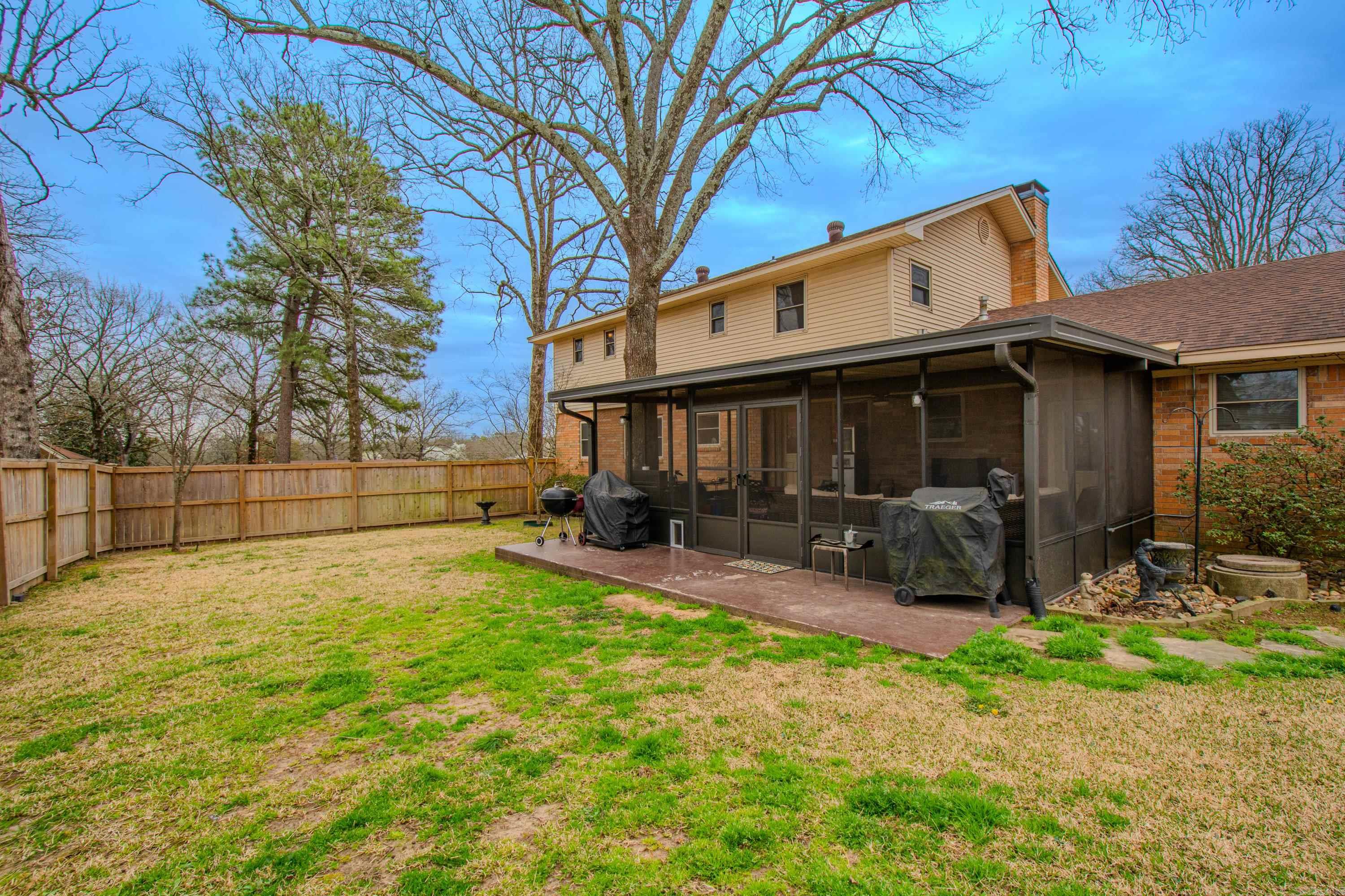 COUNTRY CLUB PARK - Residential