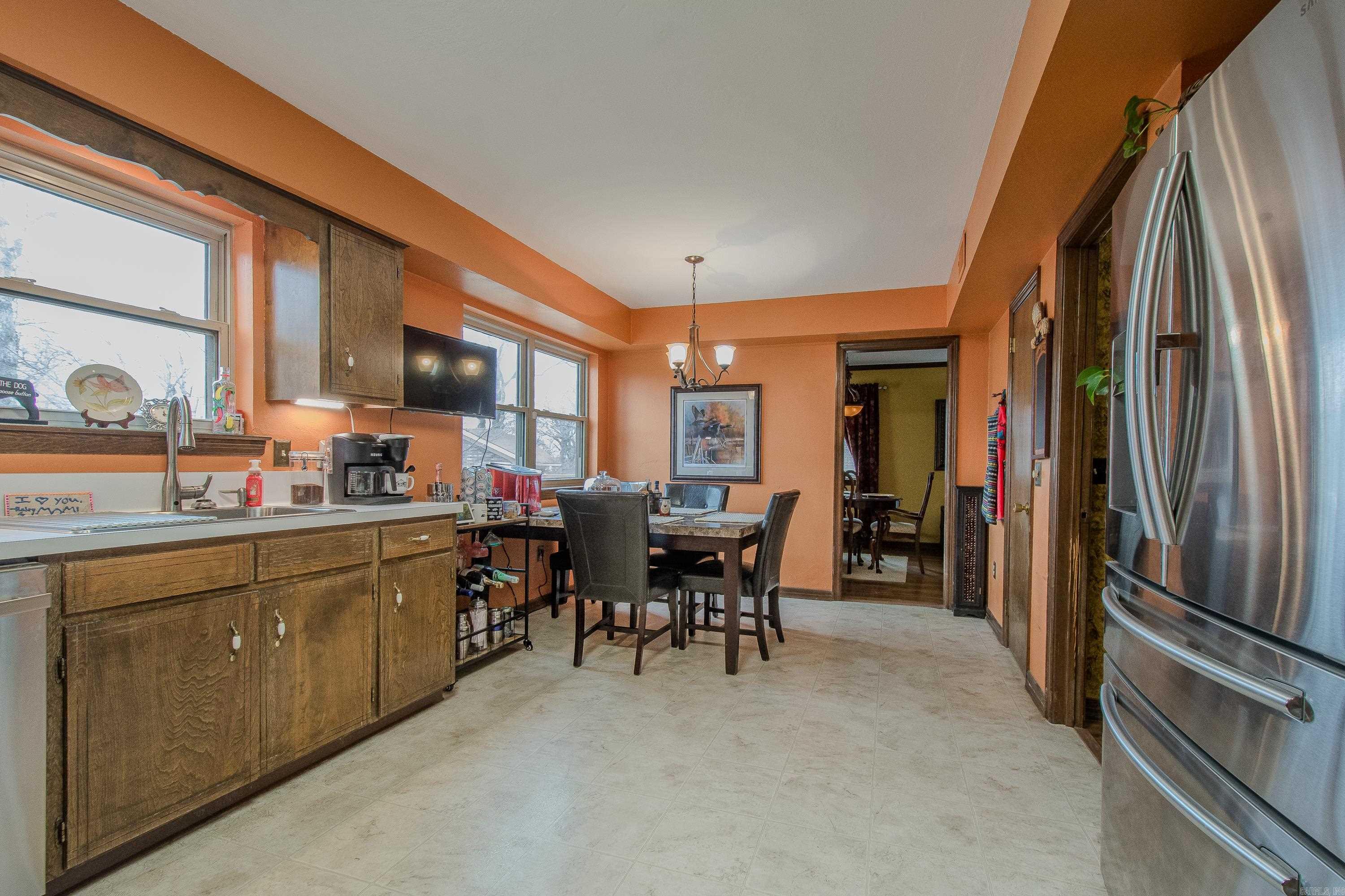 COUNTRY CLUB PARK - Residential