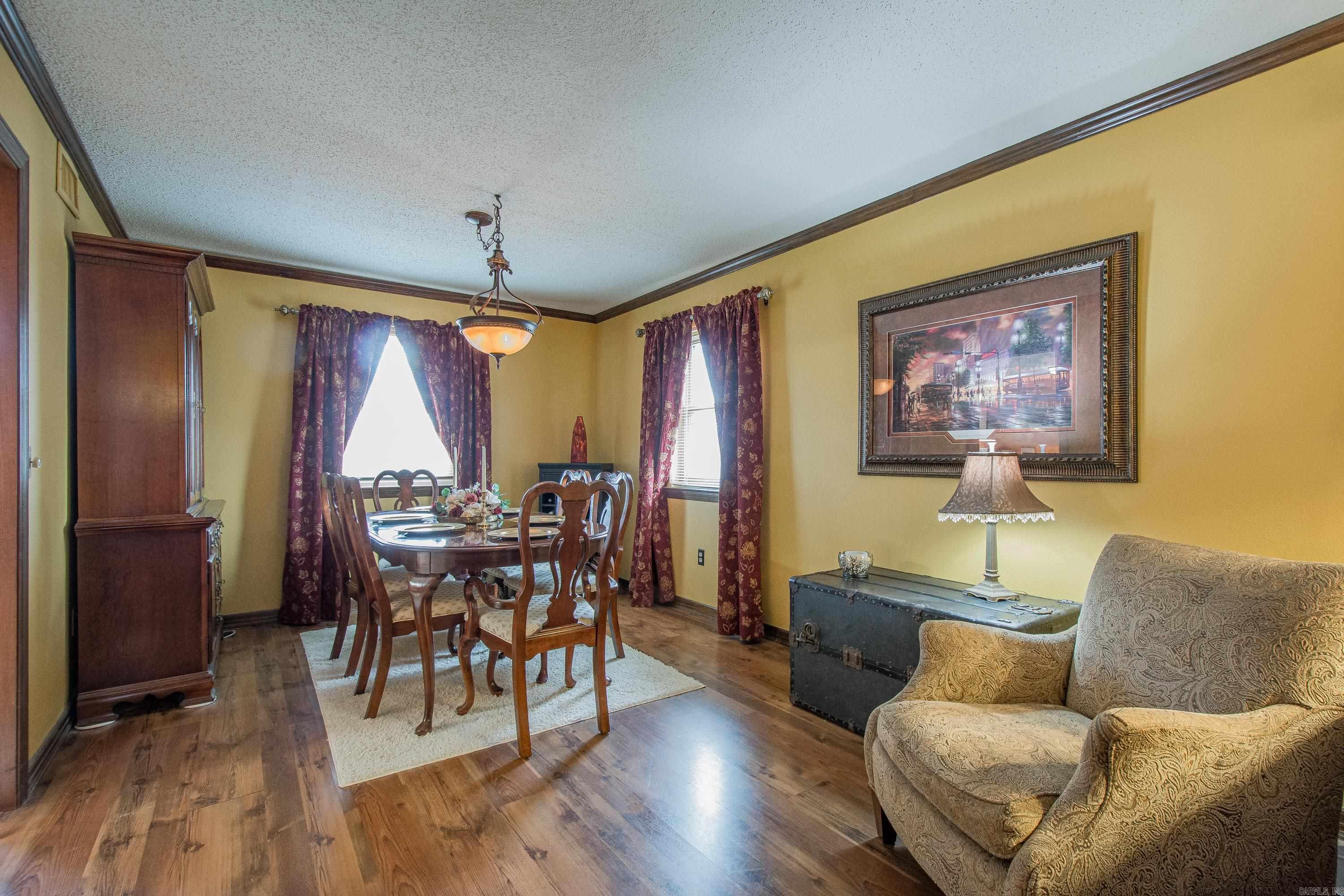 COUNTRY CLUB PARK - Residential