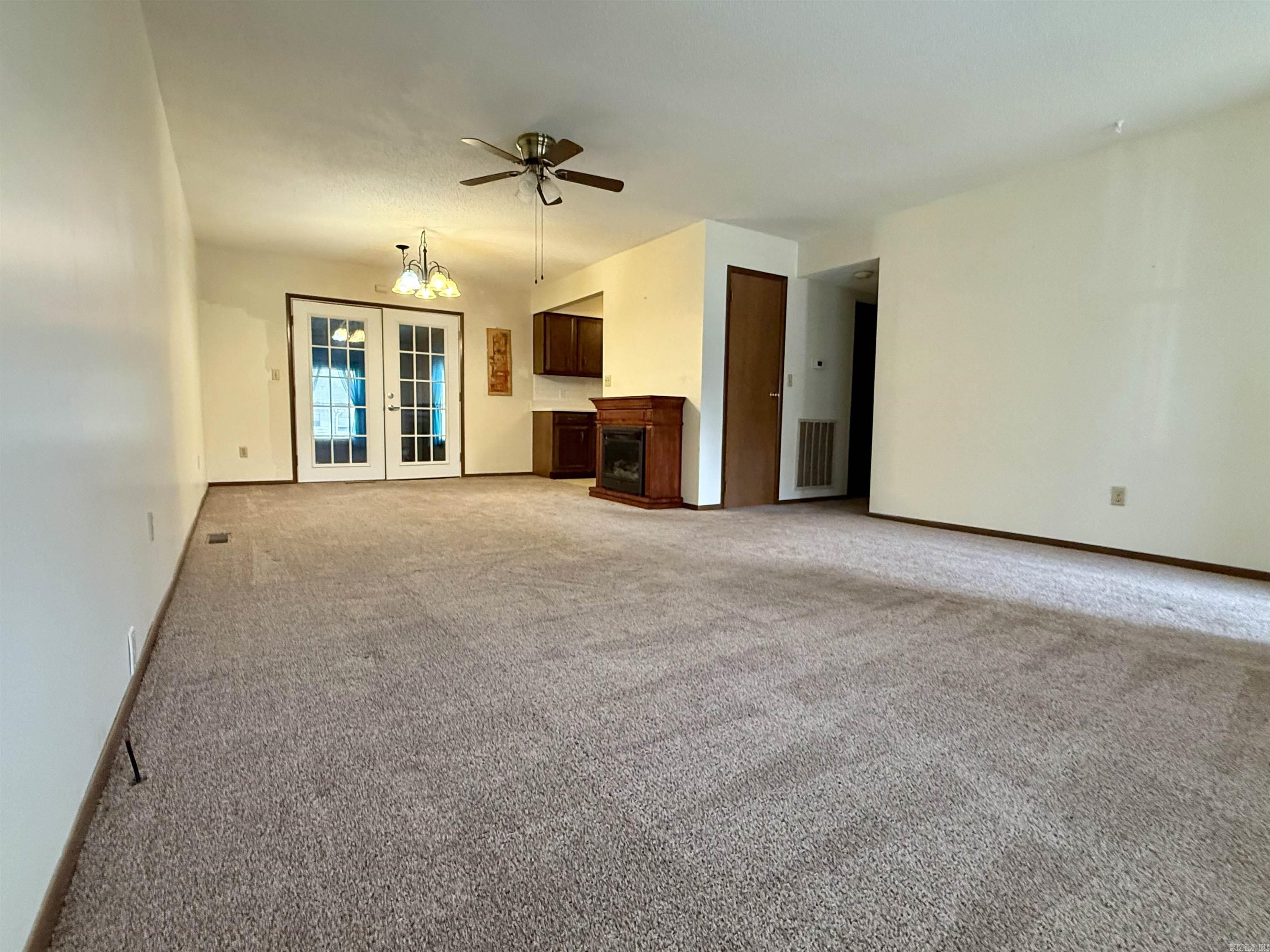 Briarwood East - Residential