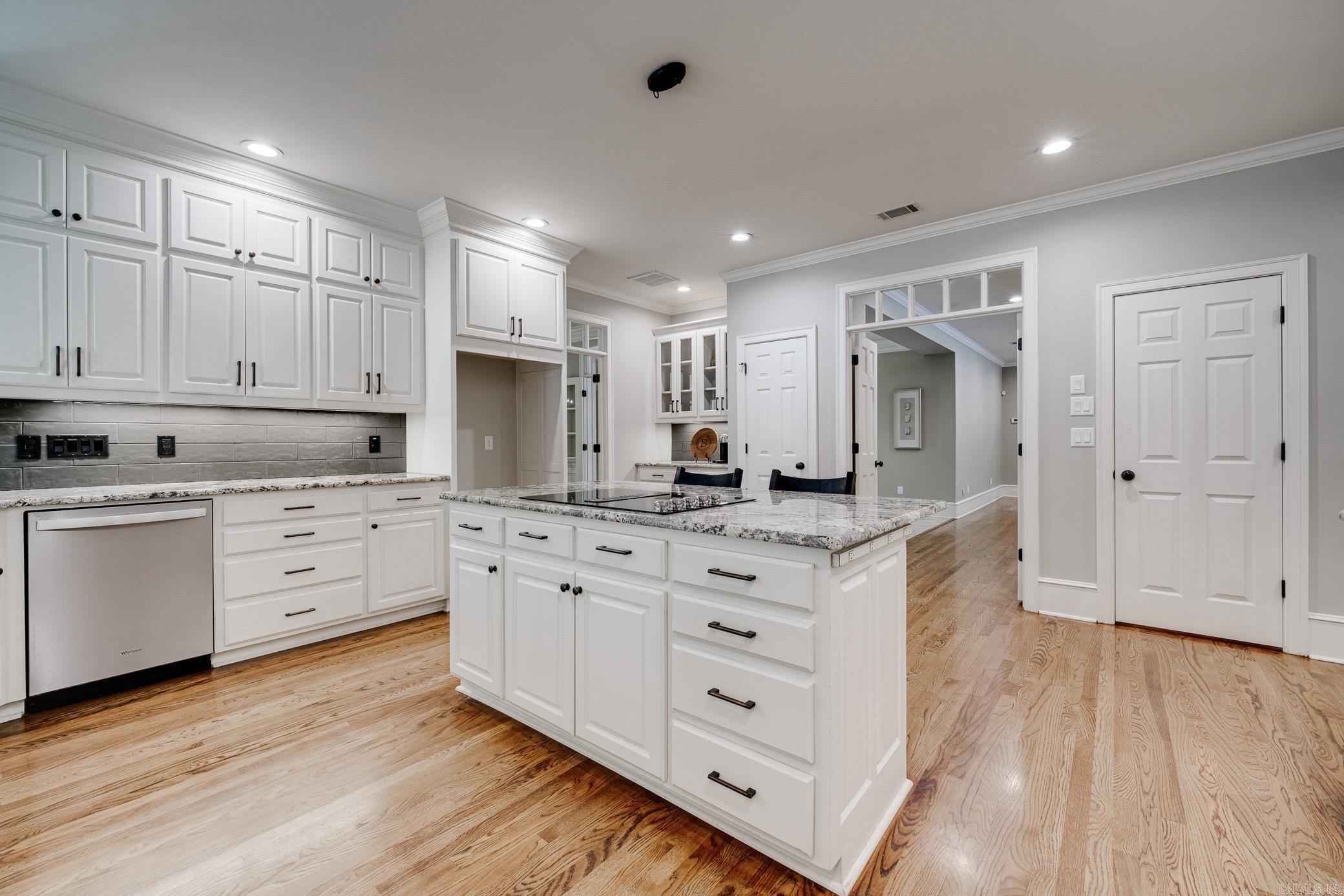 PIPPINPOST - Residential