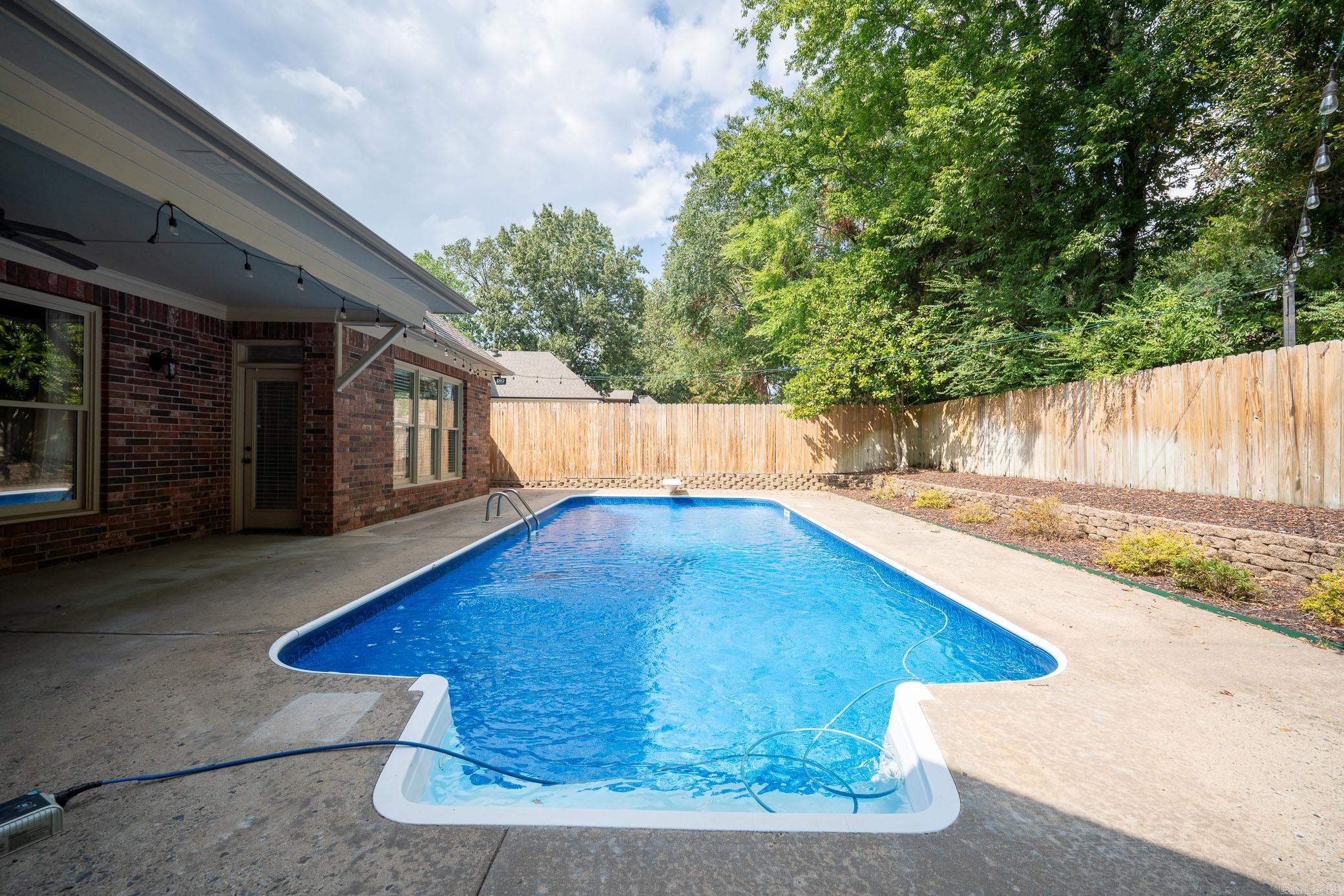 PIPPINPOST - Residential