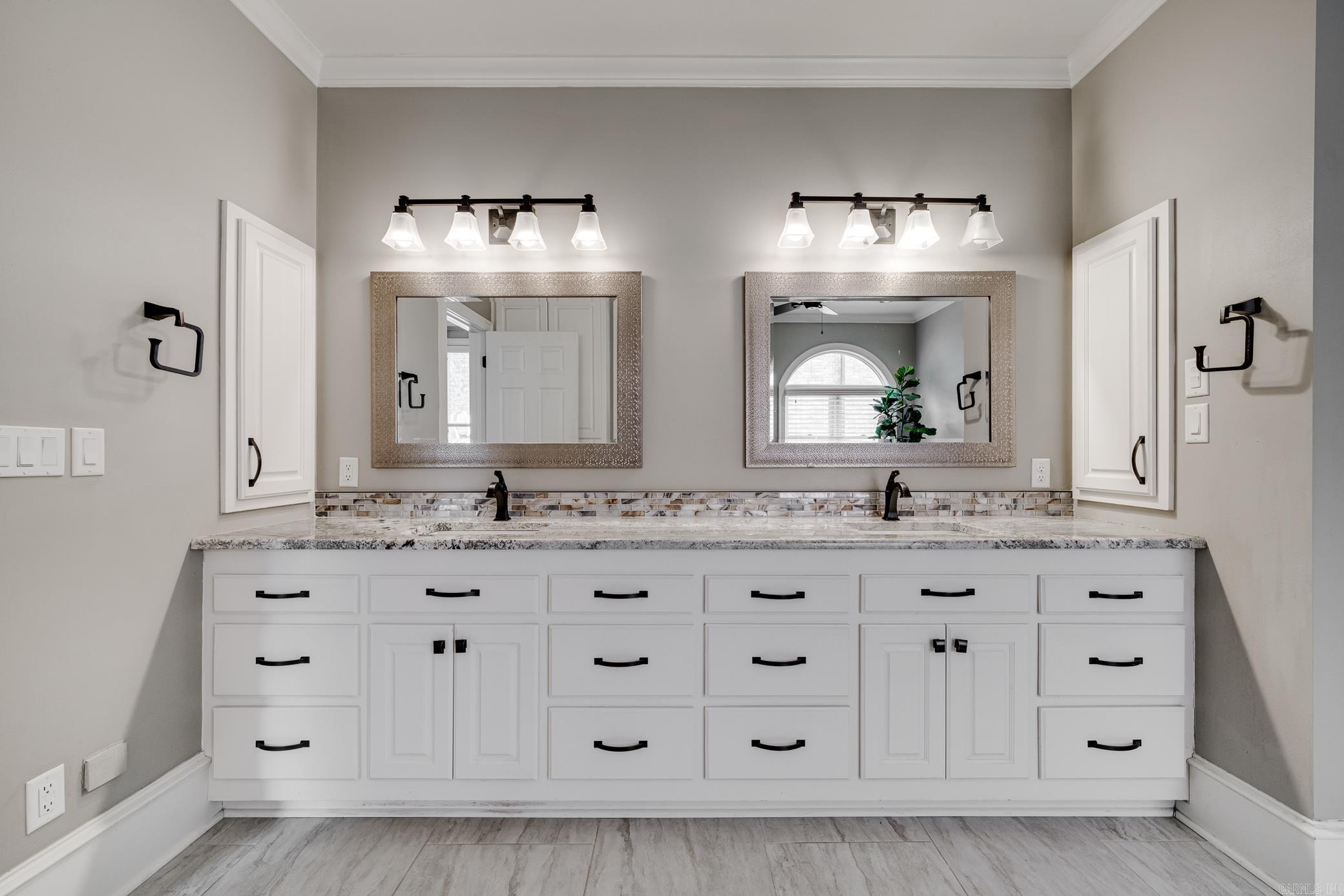 PIPPINPOST - Residential