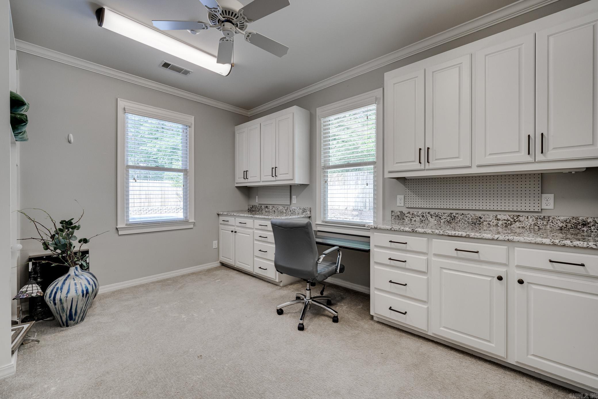 PIPPINPOST - Residential