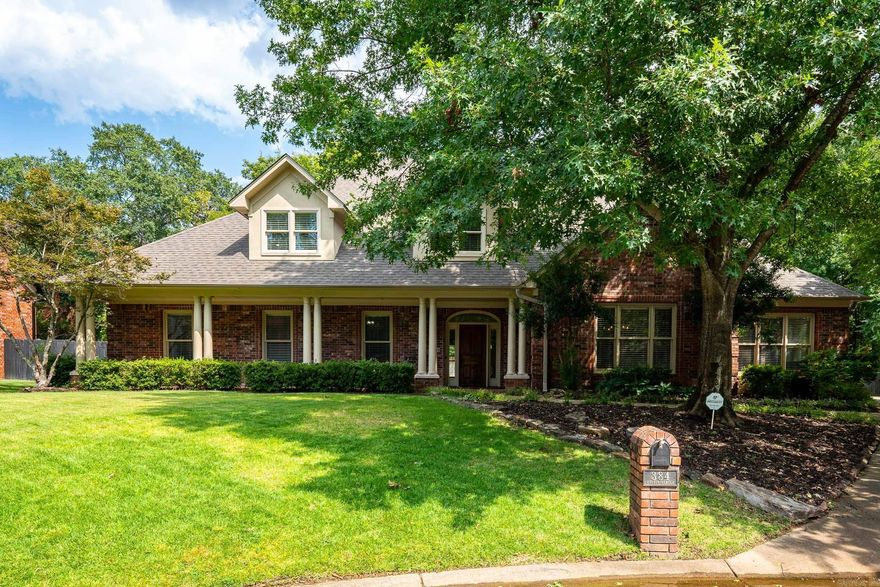 Gorgeous recently updated 4 bed/4 bath Pippinpost home with over 5,600 sq. ft. w/a pool! The grand foyer is open to a large formal dining room, home office & amazing main living space. The living room boasts impressive ceiling heights & updated modern look fireplace. Adjacent bar area w/ice maker. New beautiful light fixtures throughout, including new recessed/can lighting. The kitchen is a chef and entertainer’s dream! Tons of cabinets & storage, beautiful granite countertops, huge walk-in pantry, island, & breakfast bar, & breakfast room. The main suite is massive! The bedroom has ample room for a living or sitting space w/ pool views. And a large bathroom features nice cabinetry, granite countertops, double sinks, free standing soaker tub, & gorgeous tiled walk-in/wraparound shower w/dual shower heads. Gorgeous wooden staircase & wraparound railing leads to 2nd floor w/ 3 more oversized bedrooms, 2 full baths, and a huge bonus/media room. New roof June 2022. Separate craft room, tons of storage, 3 car garage, outdoor fireplace, & wonderful landscaping!