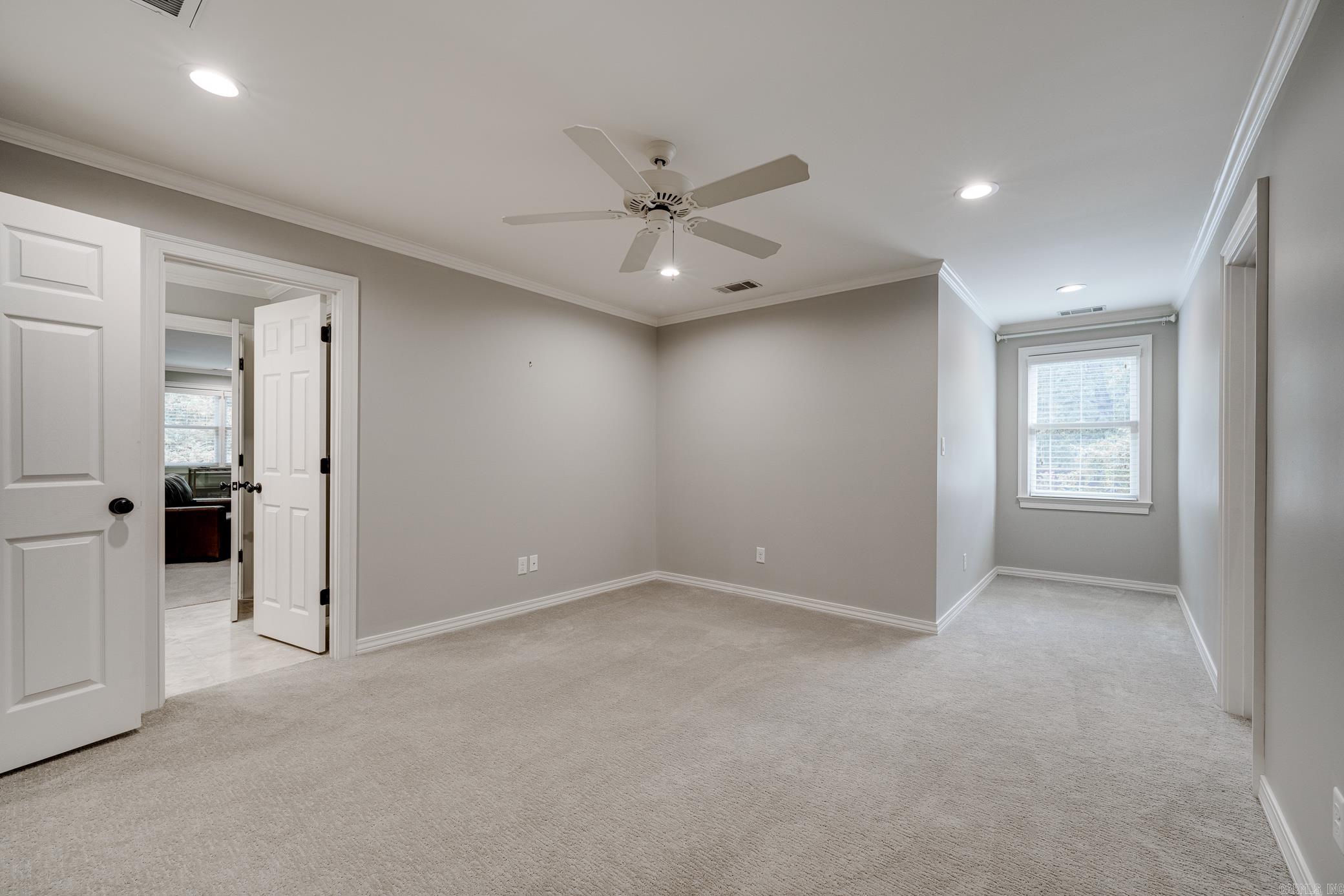 PIPPINPOST - Residential