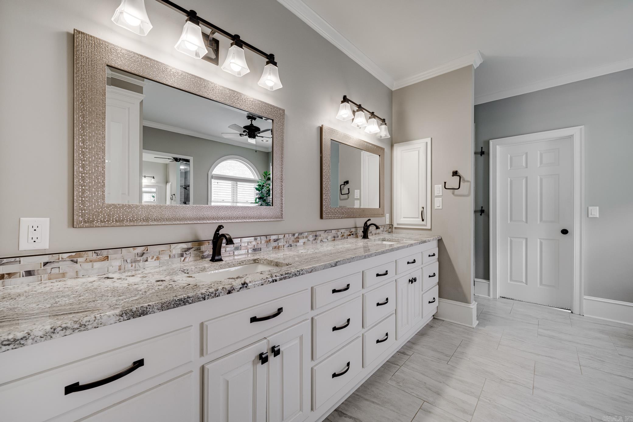 PIPPINPOST - Residential